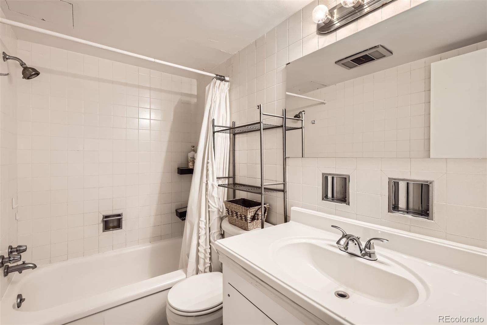 MLS Image #16 for 1050 n corona street,denver, Colorado
