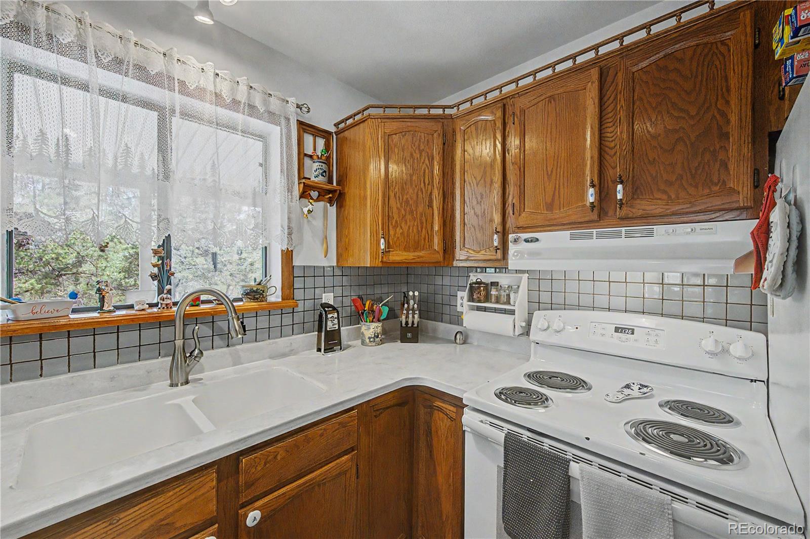 MLS Image #21 for 539  12th trail,cotopaxi, Colorado
