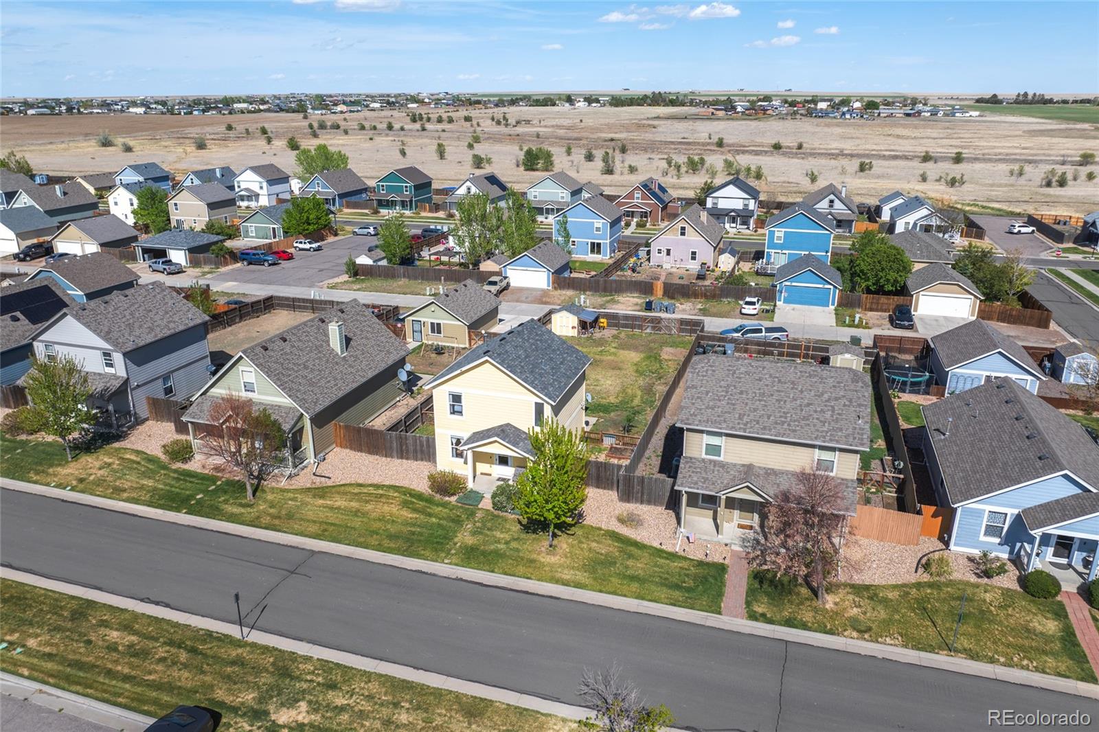 MLS Image #23 for 2830  renshaw street,strasburg, Colorado