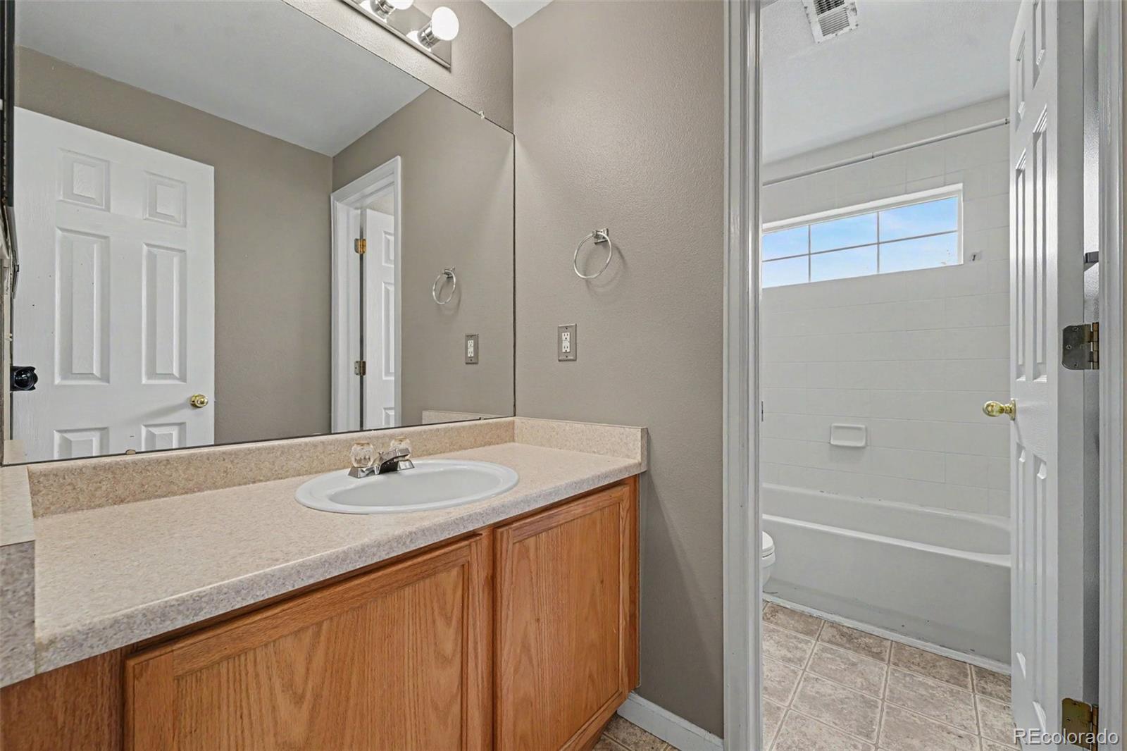 MLS Image #10 for 1740 w 53rd drive 5,denver, Colorado