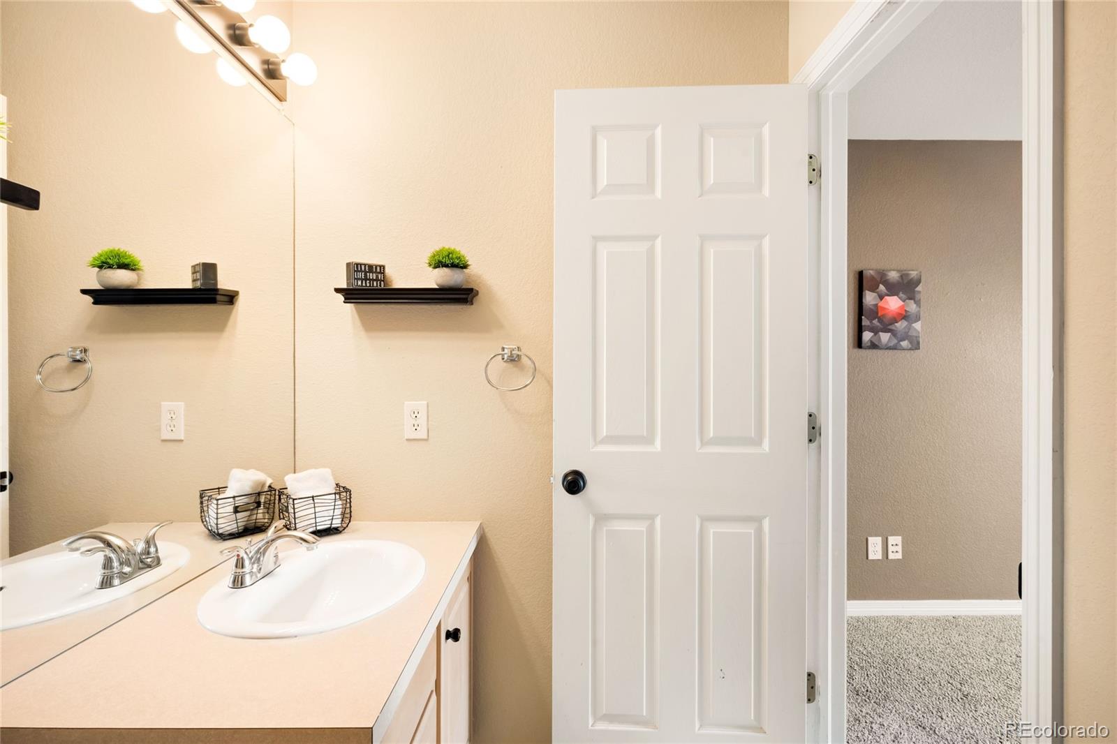 MLS Image #33 for 869  shadowstone drive,highlands ranch, Colorado