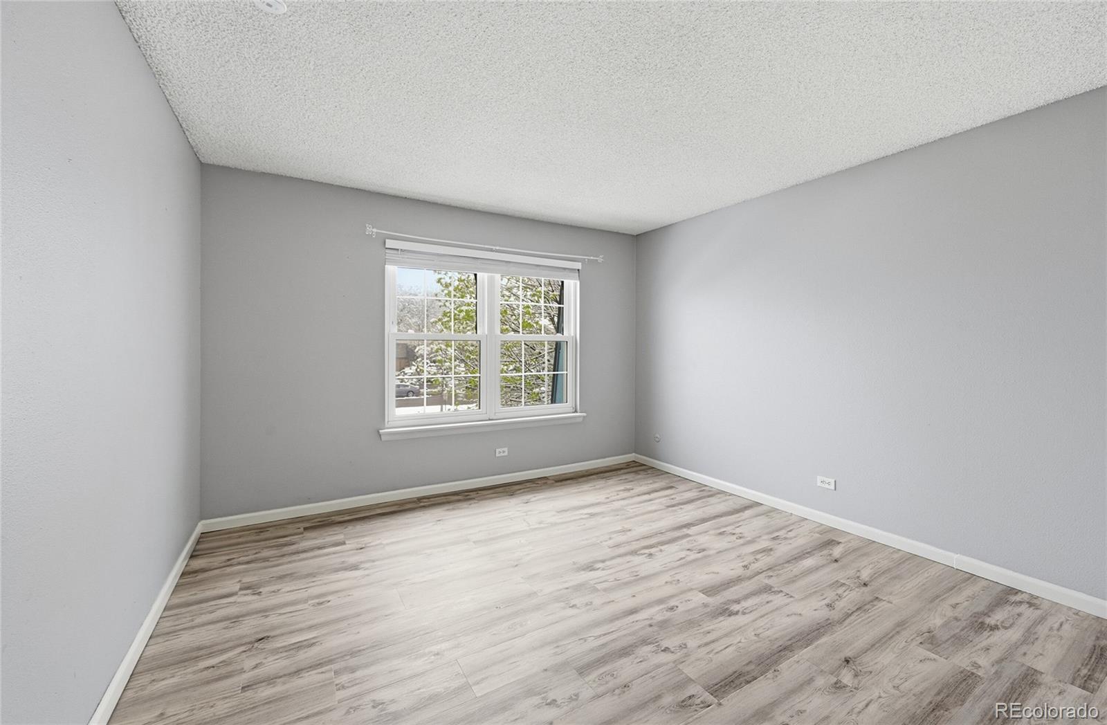 MLS Image #6 for 3490 s akron street,denver, Colorado