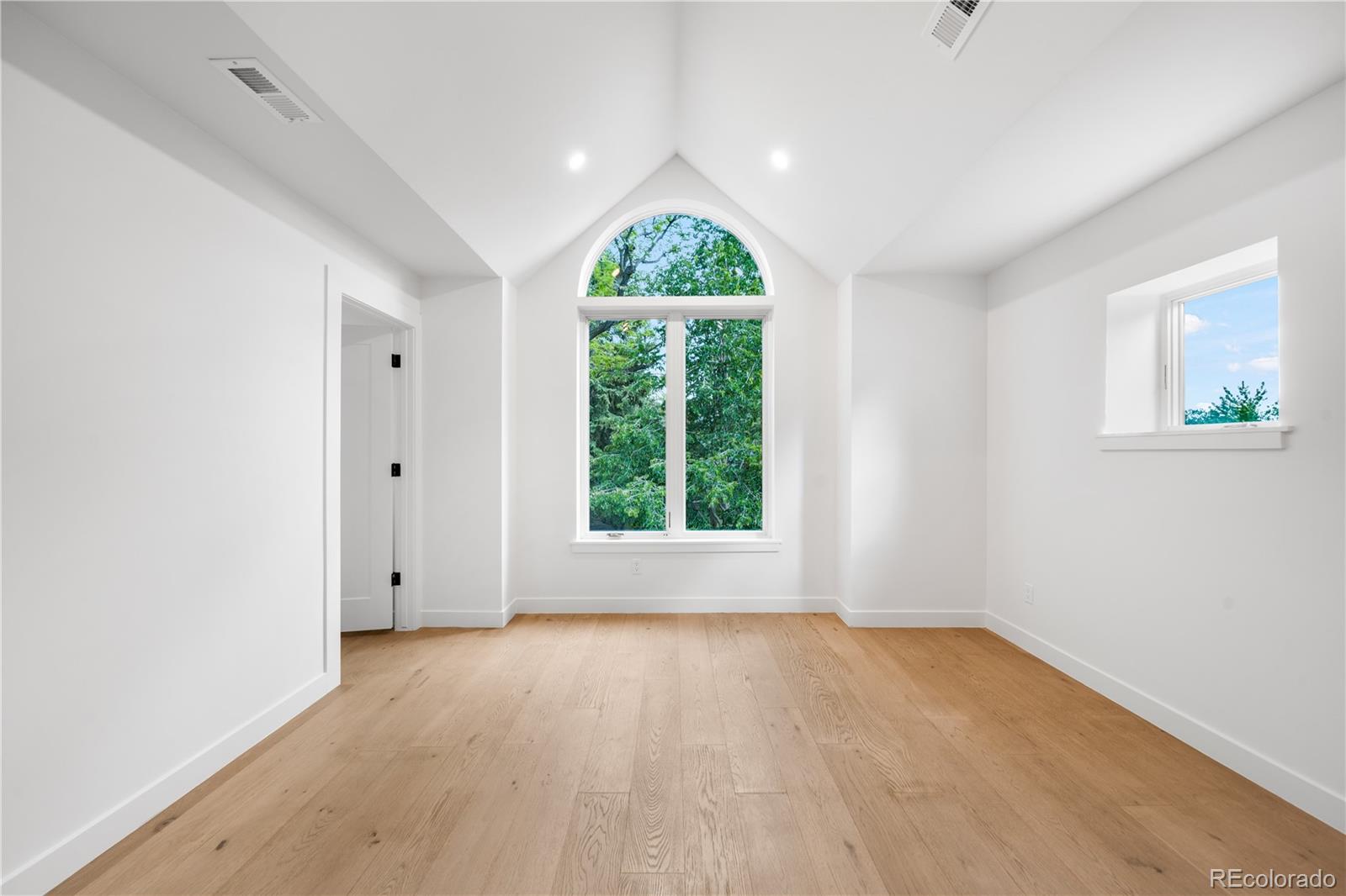 MLS Image #36 for 43  albion street,denver, Colorado