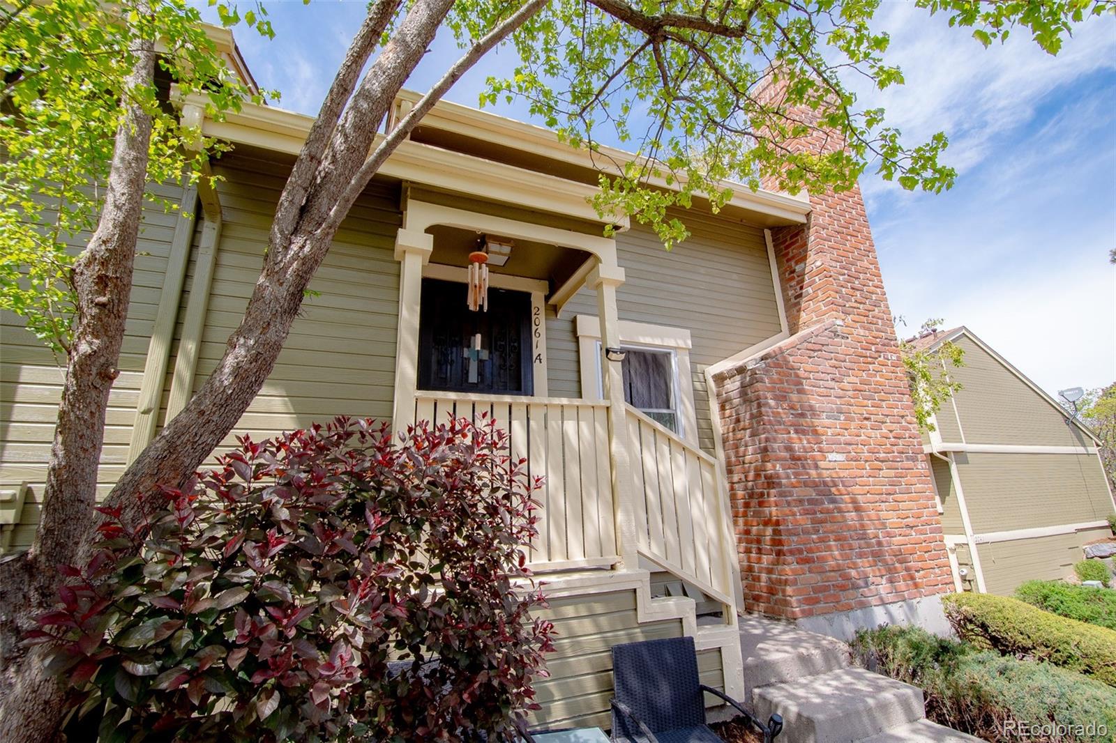 MLS Image #2 for 2061 s helena street,aurora, Colorado