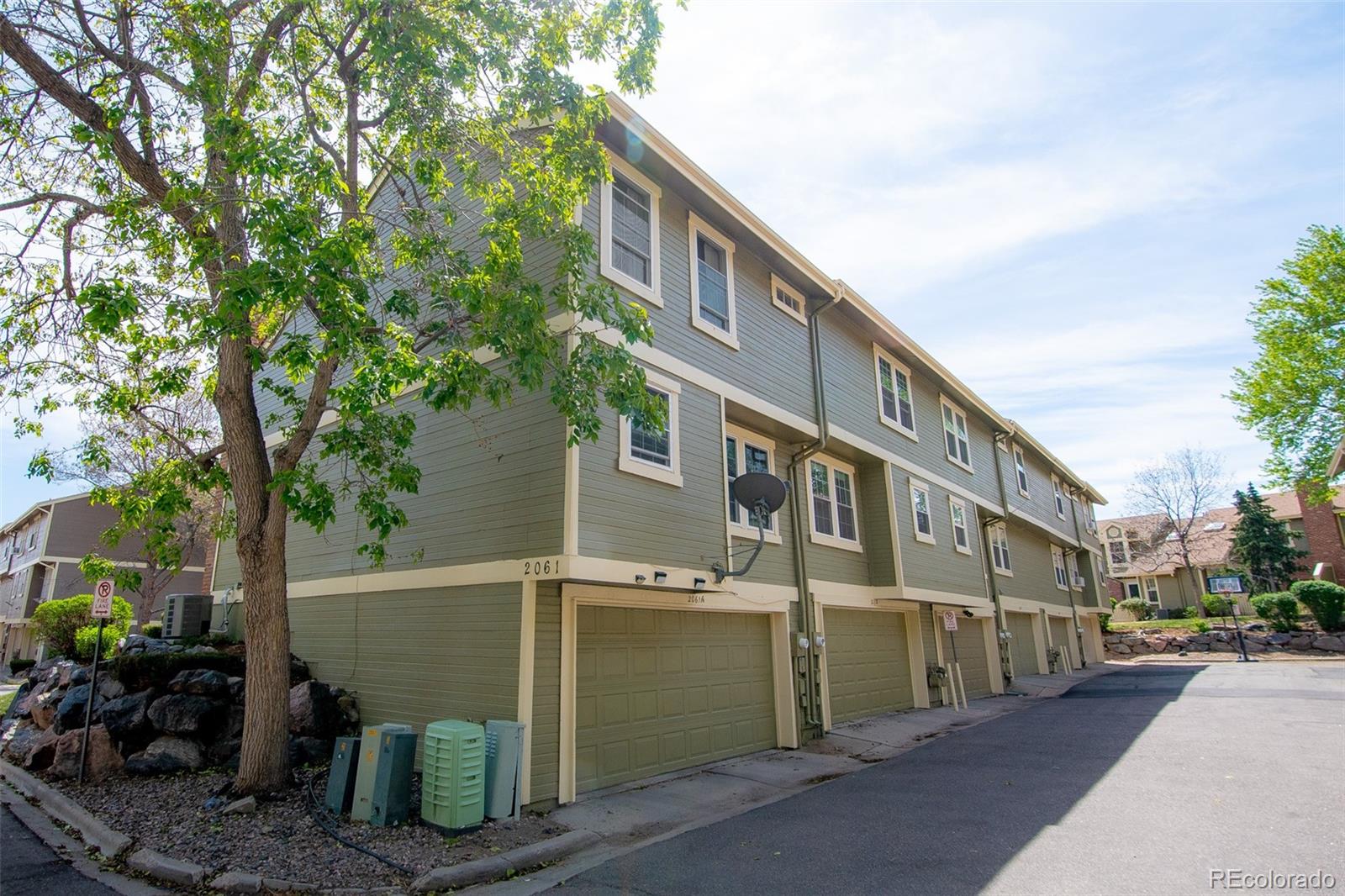 MLS Image #21 for 2061 s helena street,aurora, Colorado