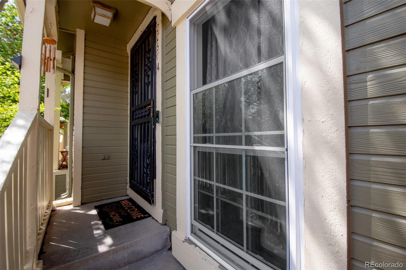 MLS Image #3 for 2061 s helena street,aurora, Colorado