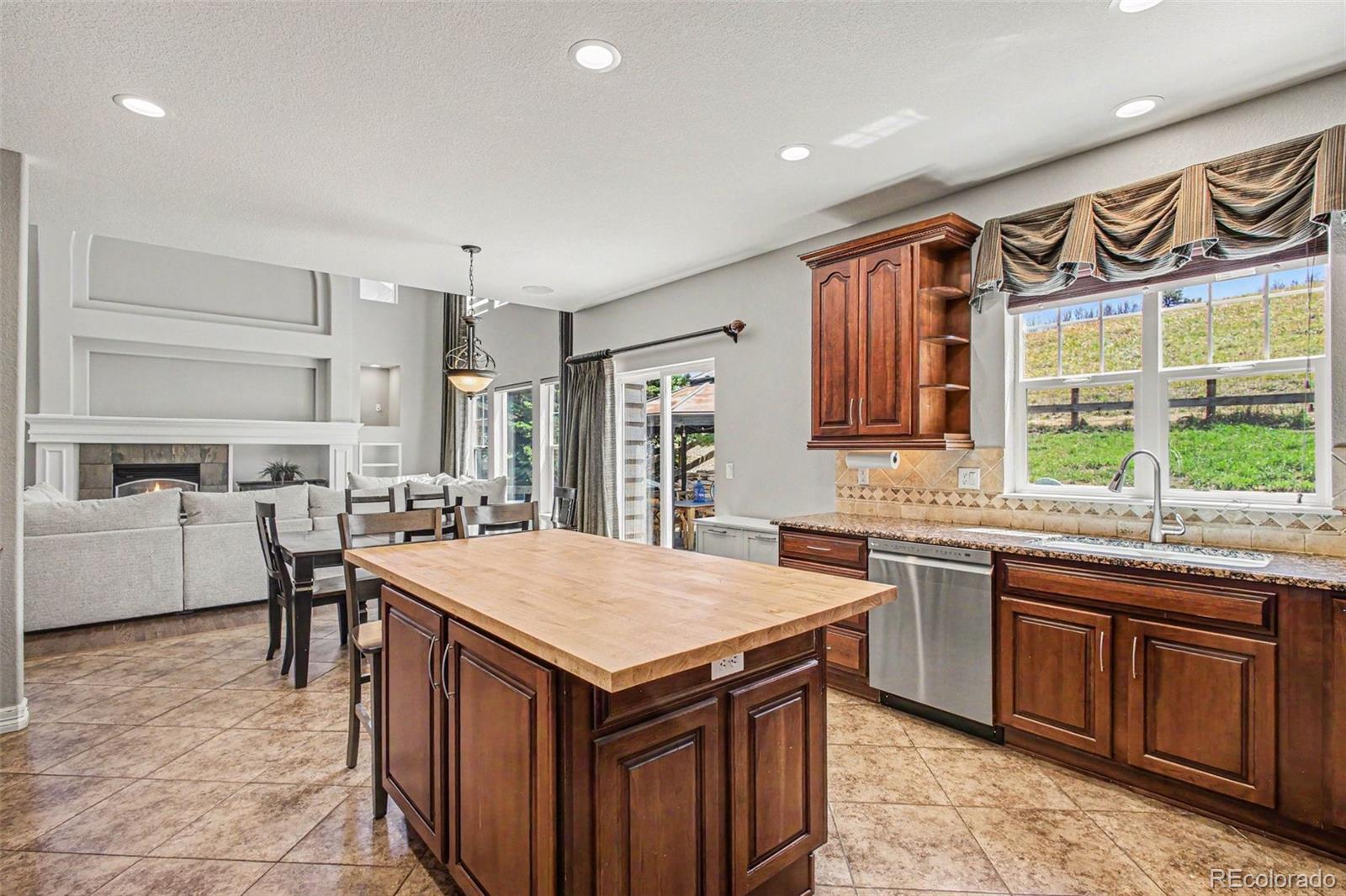 MLS Image #10 for 2212  ridgetrail drive,castle rock, Colorado