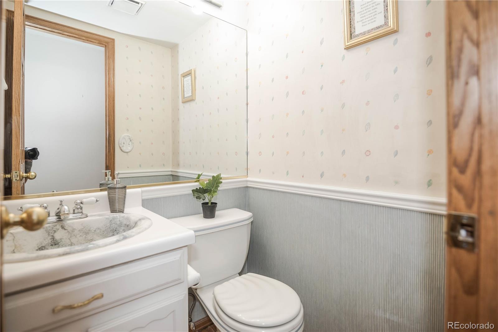 MLS Image #2 for 4677 e euclid avenue,centennial, Colorado