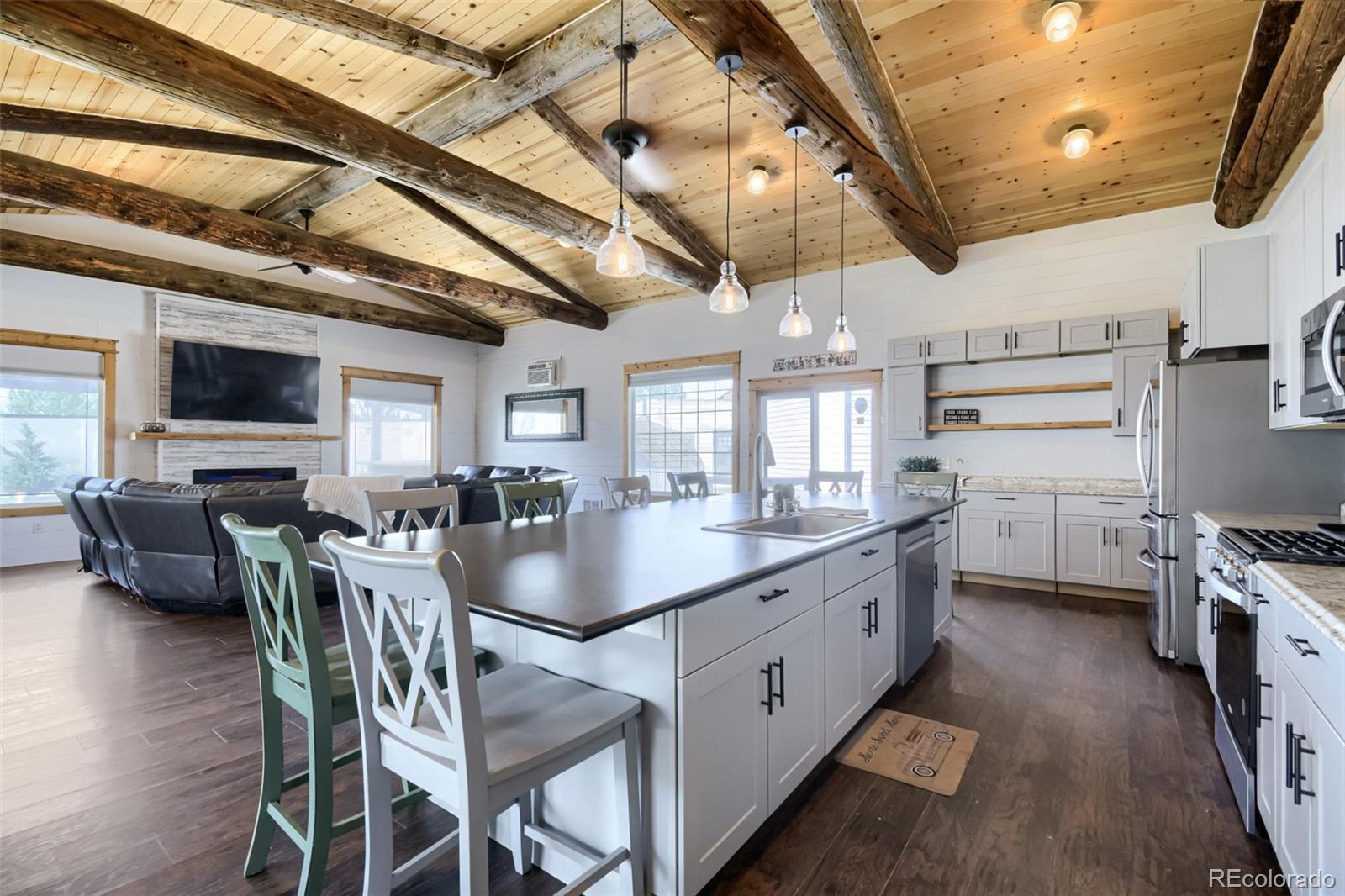 MLS Image #3 for 611  pinyon circle,lochbuie, Colorado