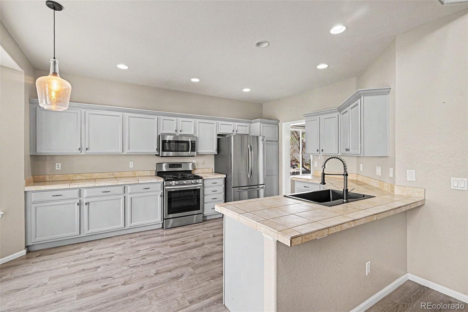 MLS Image #9 for 6019 s ukraine circle,aurora, Colorado