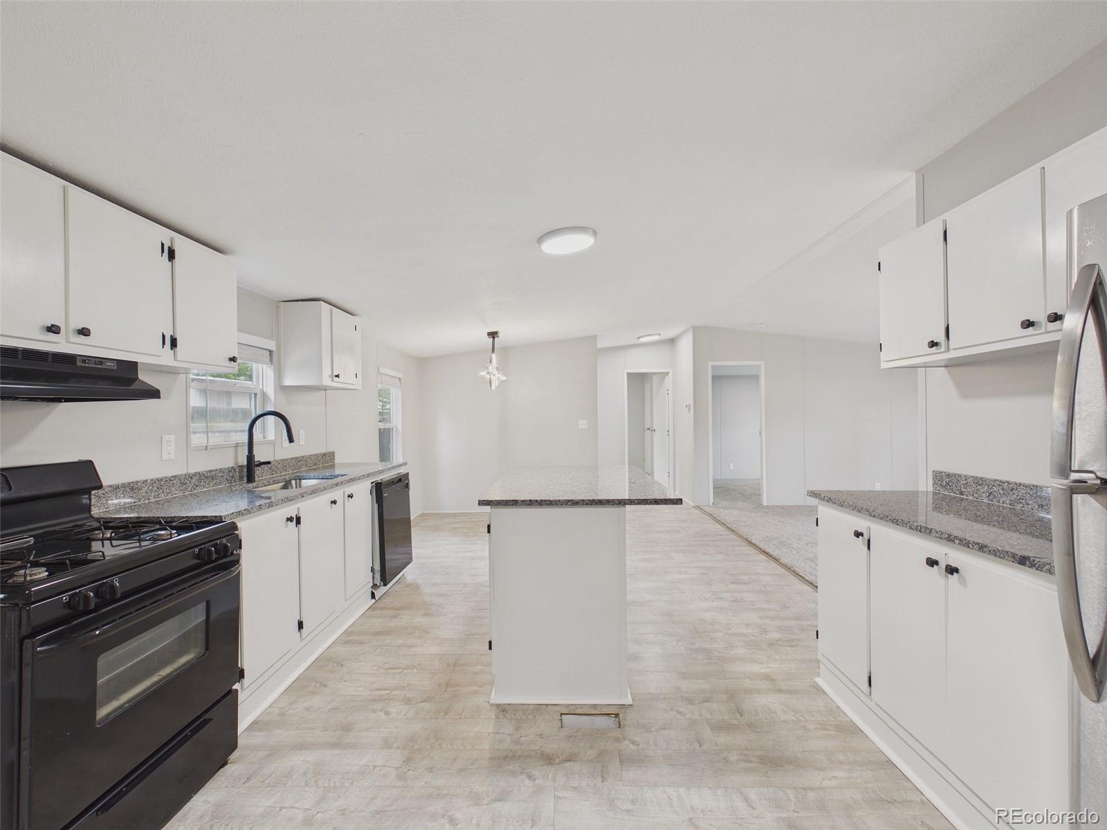 MLS Image #14 for 320  glen ayre street,dacono, Colorado