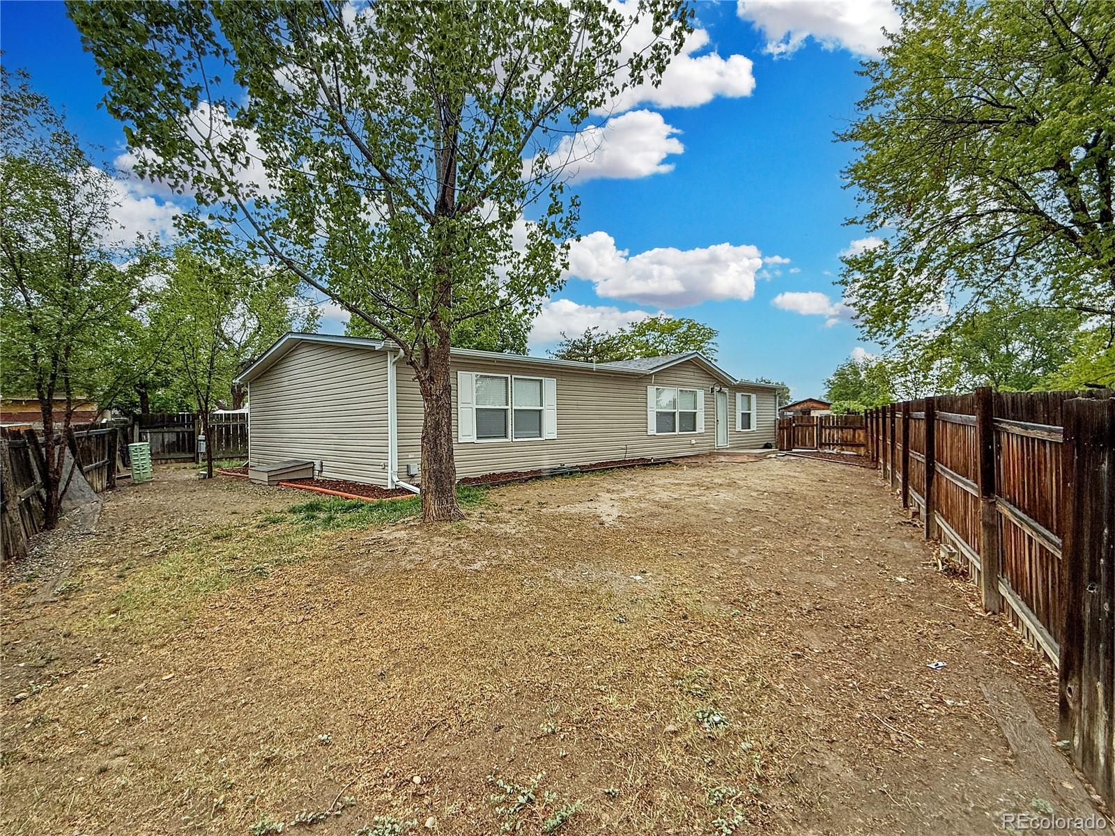 MLS Image #3 for 320  glen ayre street,dacono, Colorado