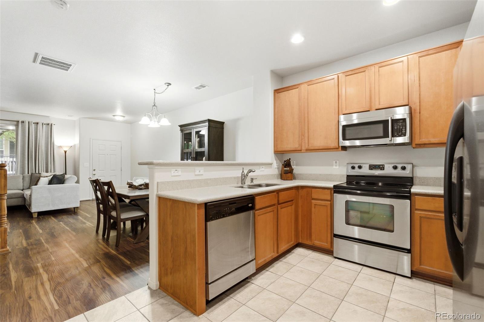 MLS Image #11 for 591 s mobile place,aurora, Colorado