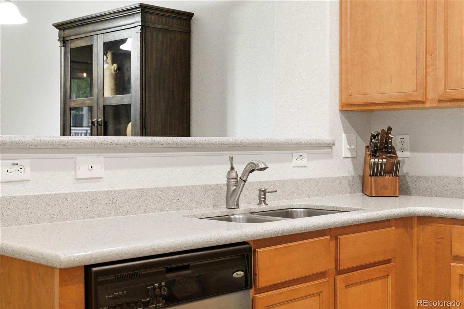 MLS Image #15 for 591 s mobile place,aurora, Colorado