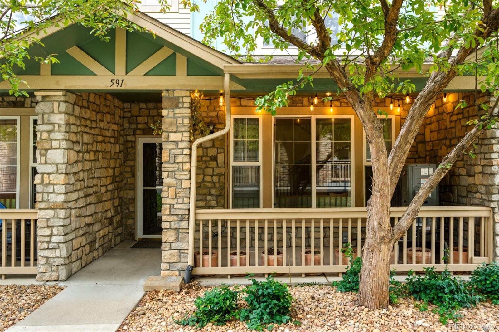 MLS Image #2 for 591 s mobile place,aurora, Colorado