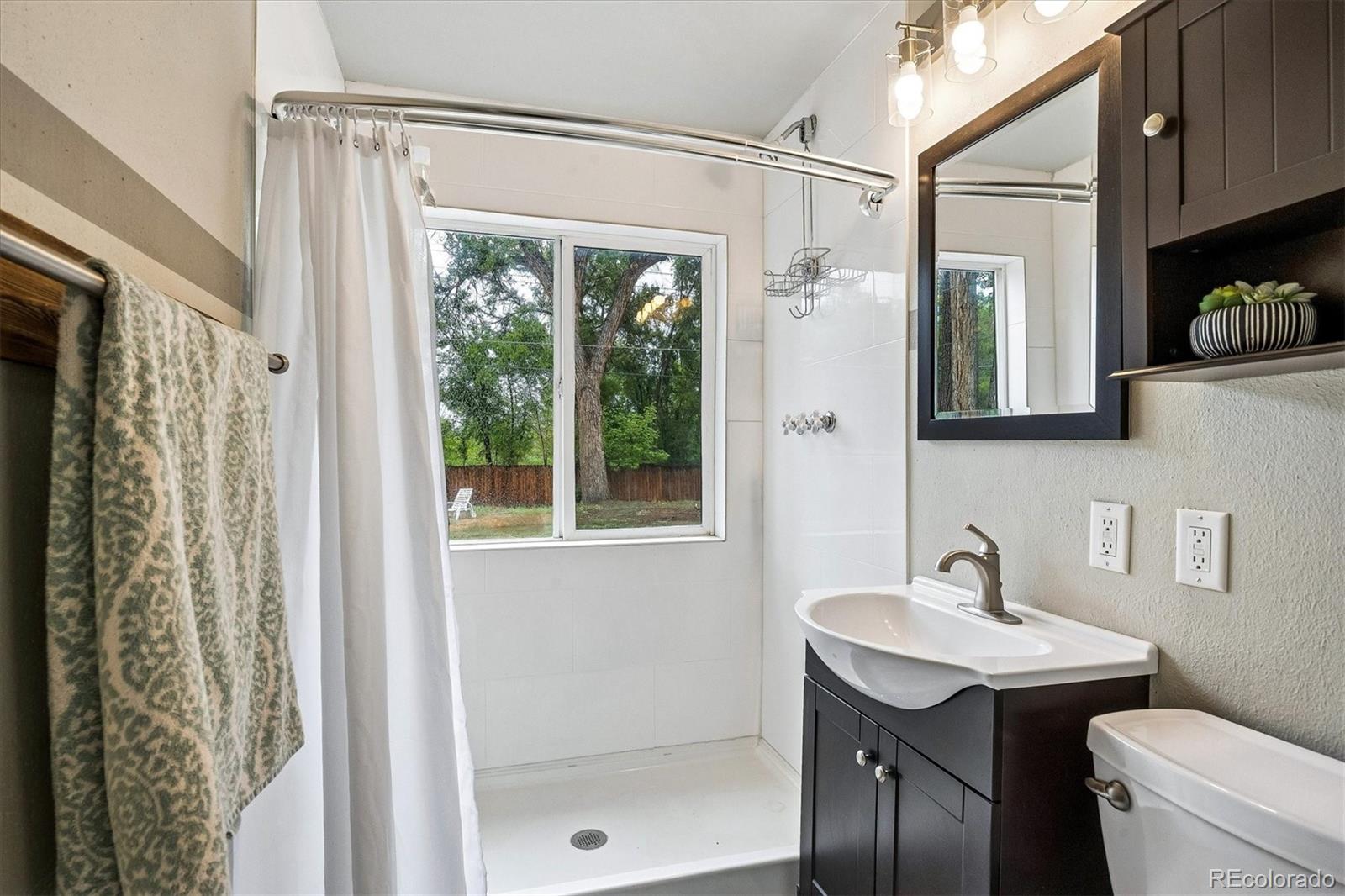 MLS Image #12 for 6055 e minnesota drive,denver, Colorado