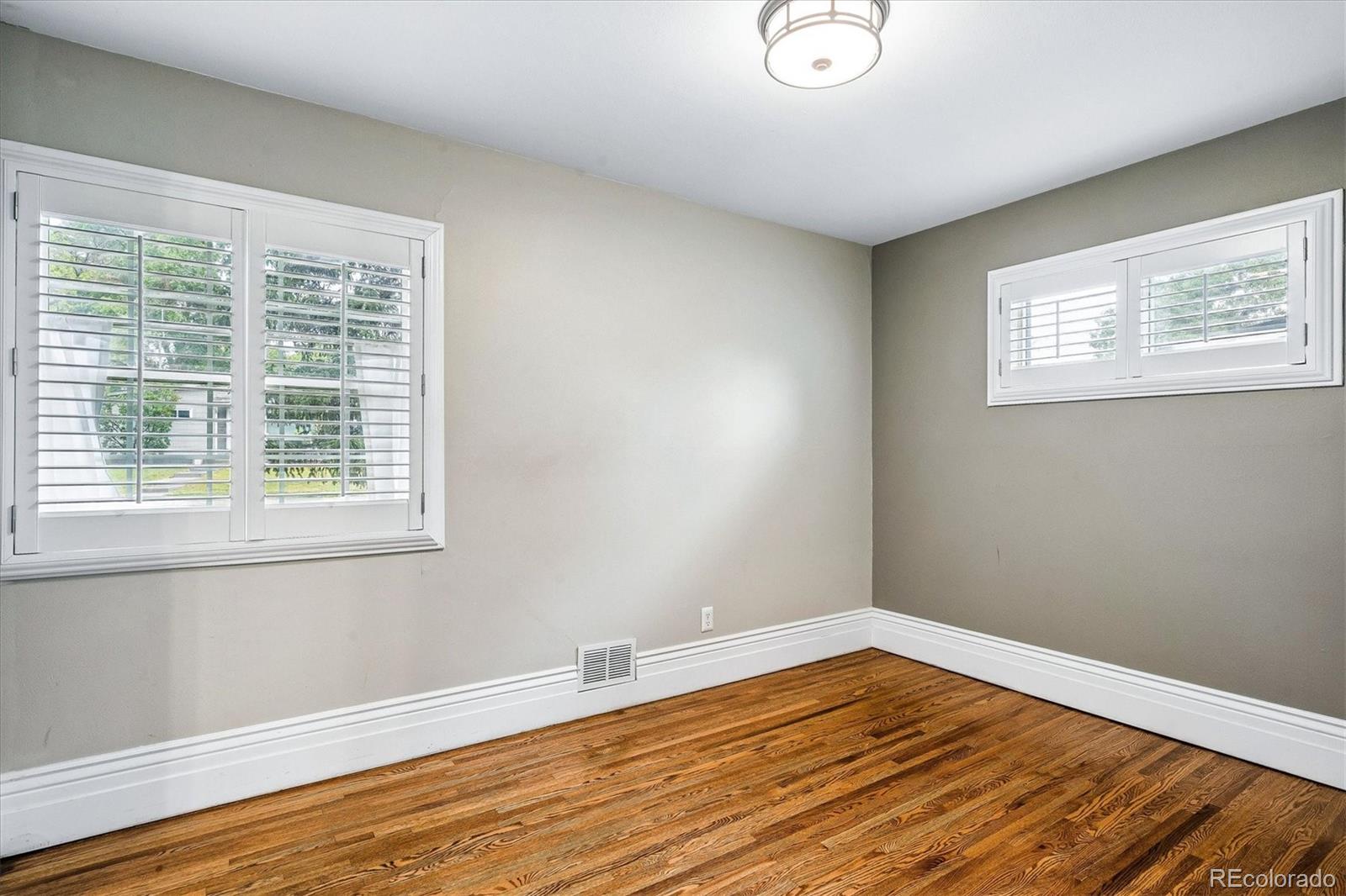 MLS Image #9 for 6055 e minnesota drive,denver, Colorado