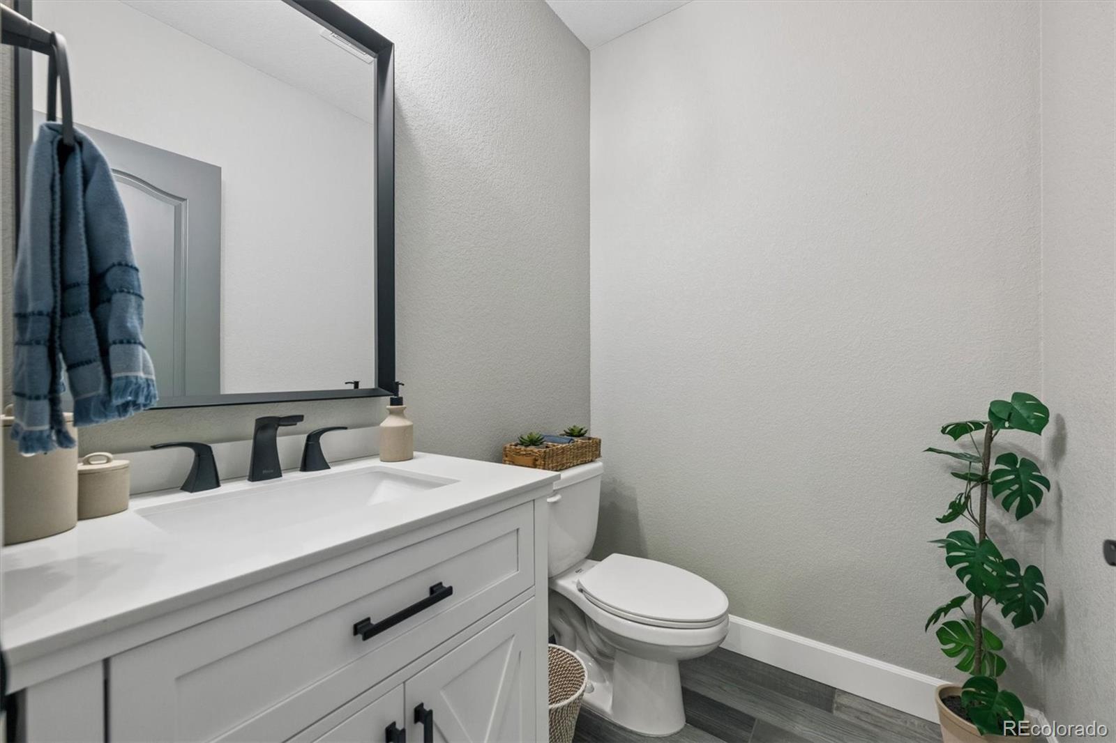 MLS Image #26 for 28017 e nichols place,aurora, Colorado