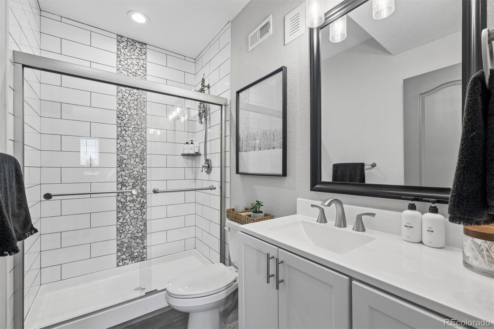 MLS Image #32 for 28017 e nichols place,aurora, Colorado