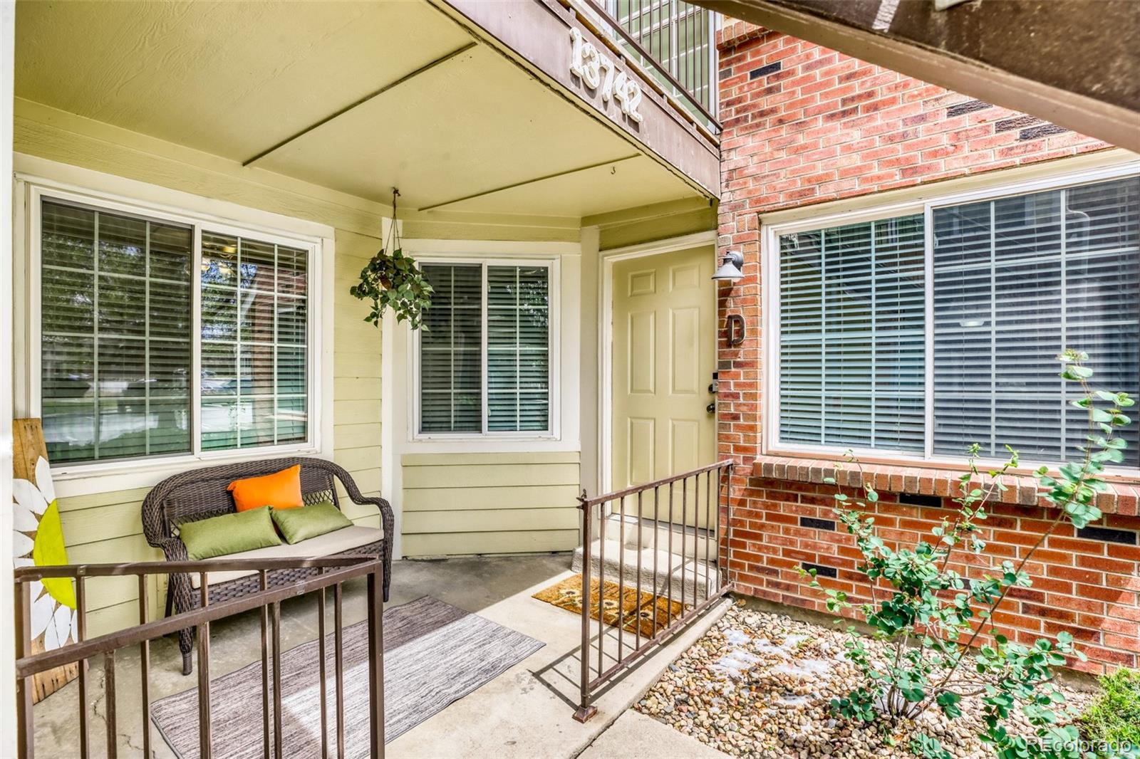 MLS Image #2 for 13742 e lehigh avenue,aurora, Colorado