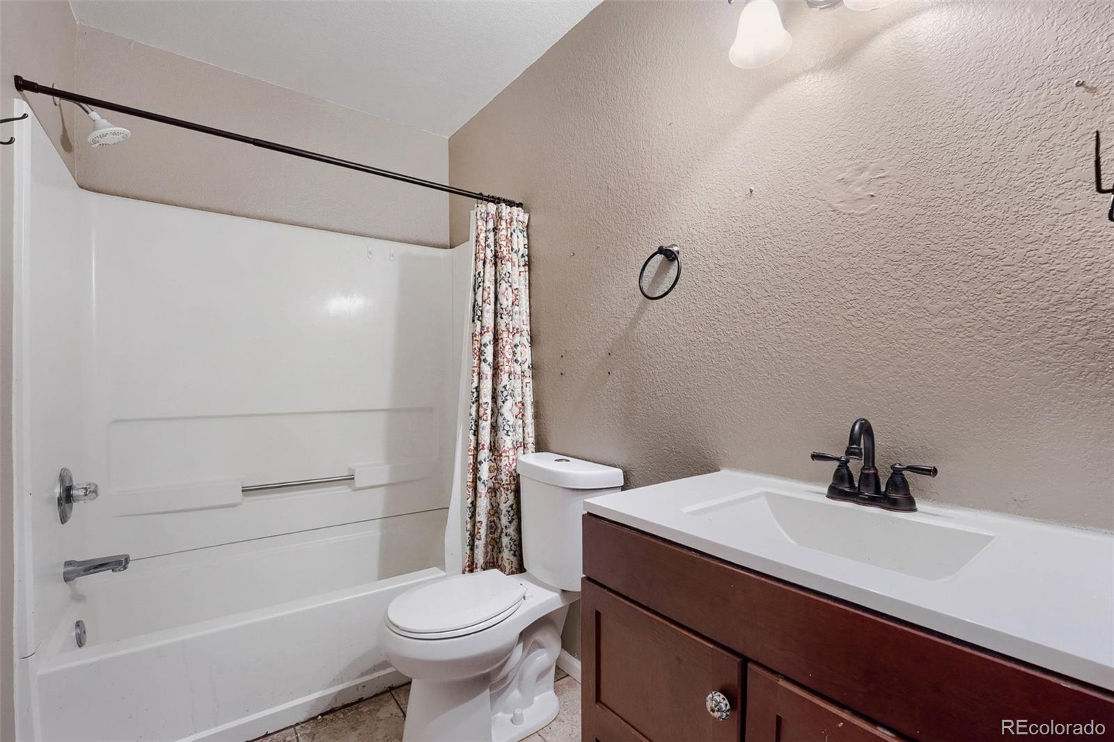 MLS Image #5 for 1553 s buckley circle,aurora, Colorado