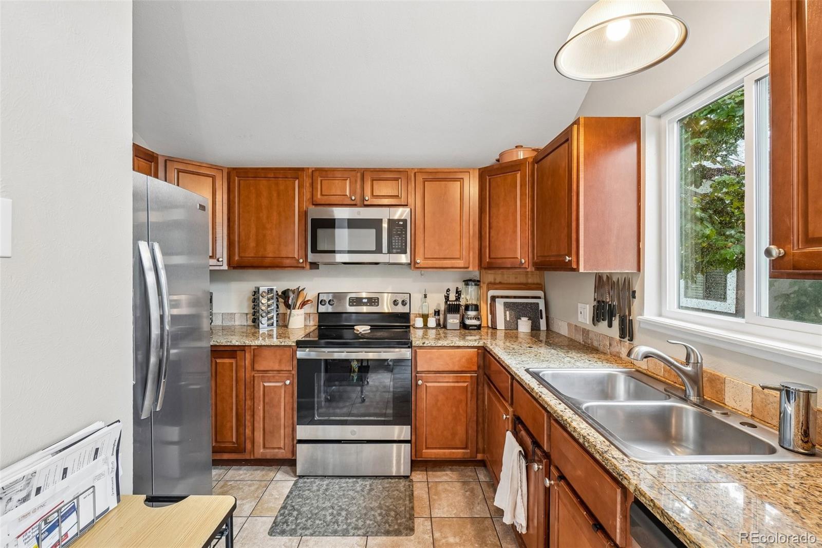 MLS Image #11 for 3850 s genoa court,aurora, Colorado