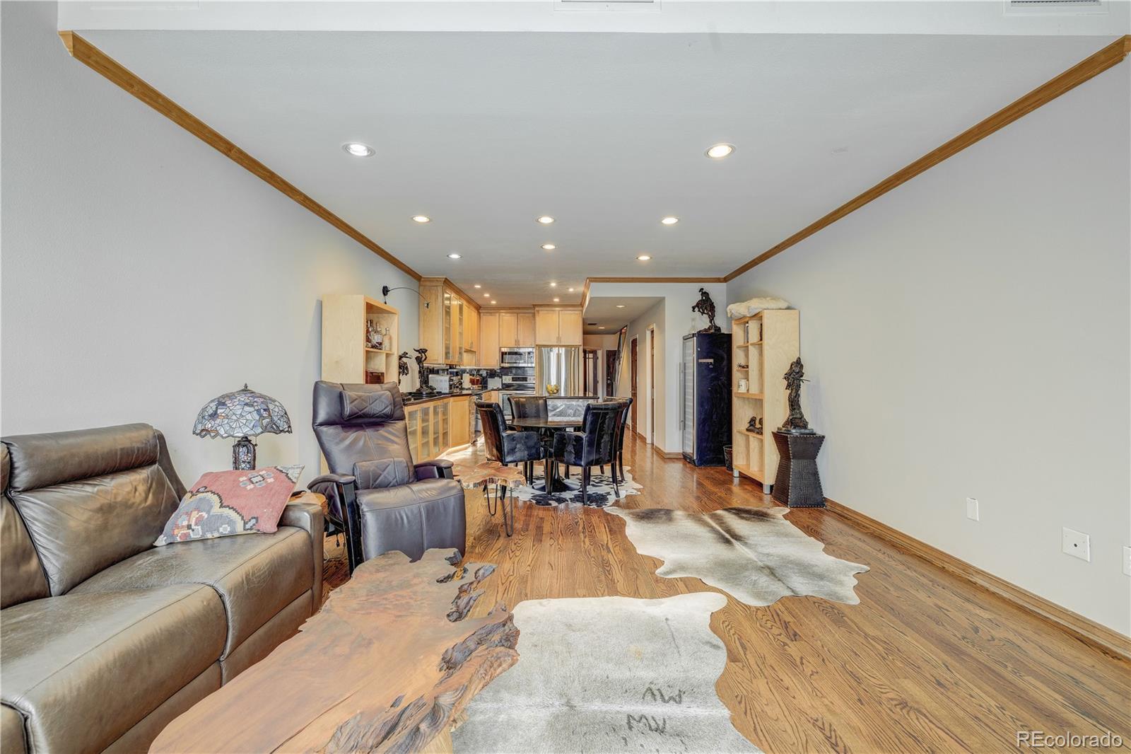 MLS Image #10 for 1512  larimer street 24,denver, Colorado
