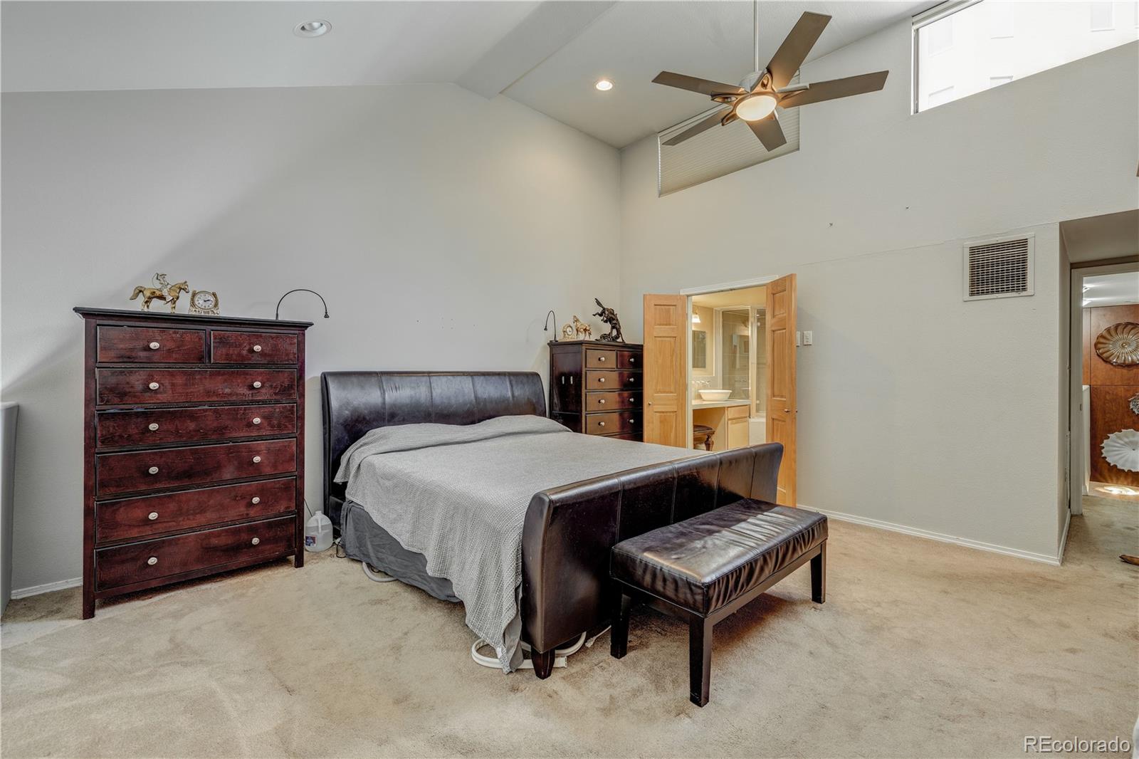 MLS Image #16 for 1512  larimer street 24,denver, Colorado