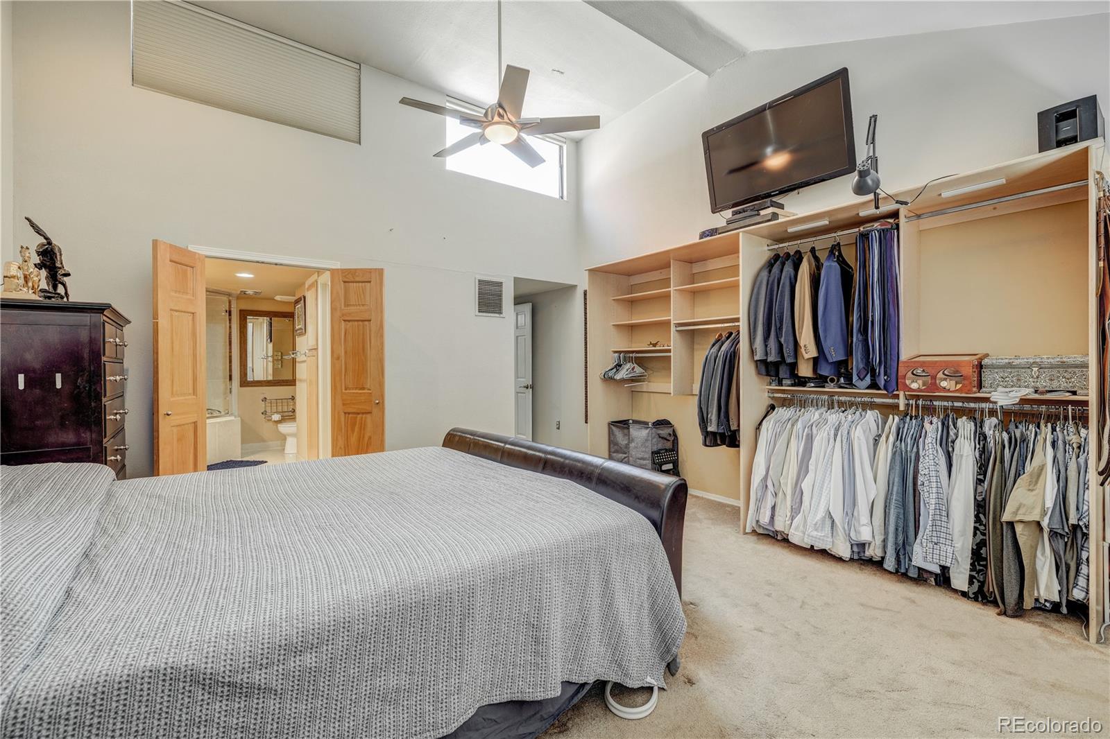 MLS Image #17 for 1512  larimer street 24,denver, Colorado