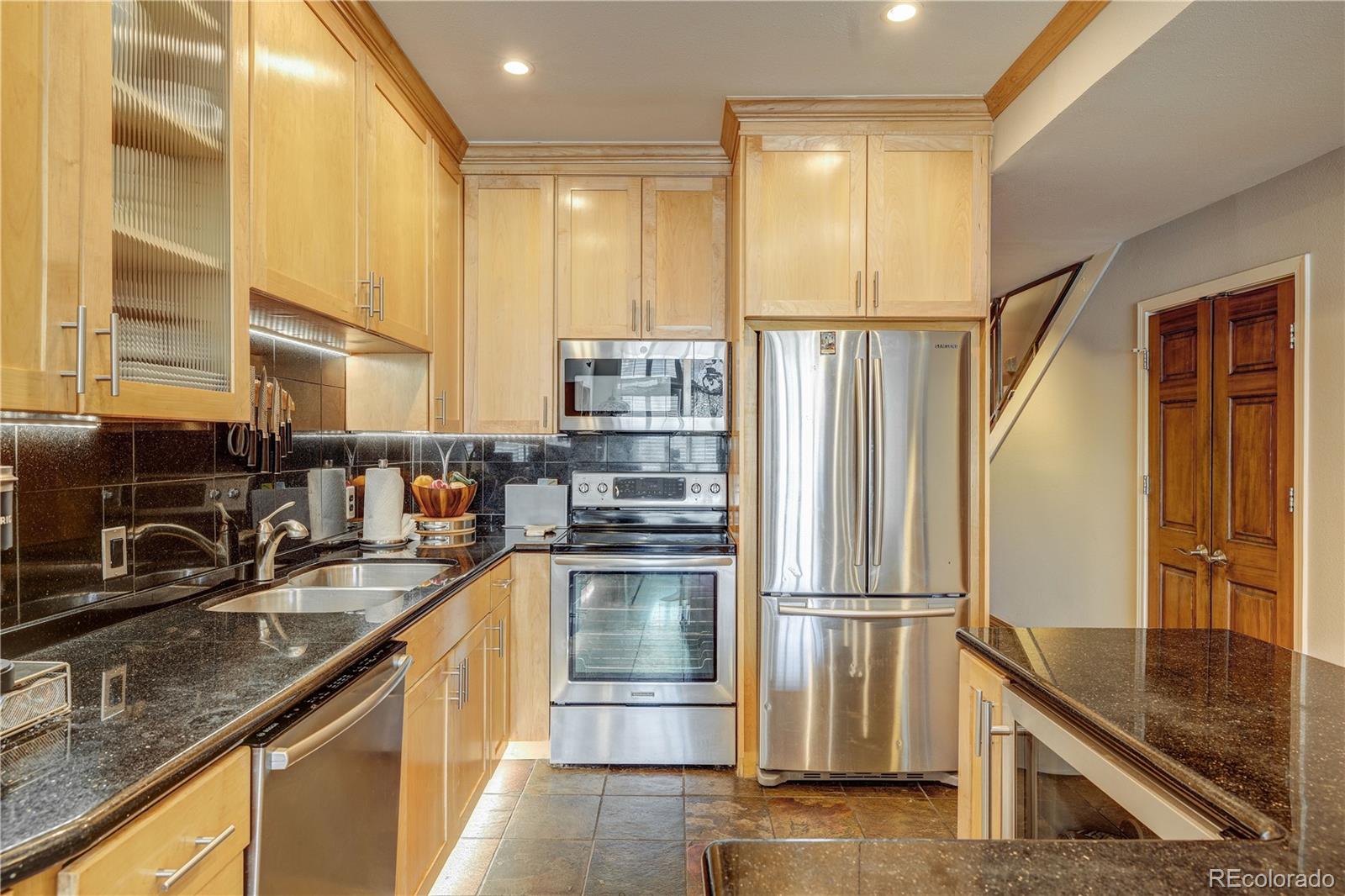 MLS Image #6 for 1512  larimer street 24,denver, Colorado