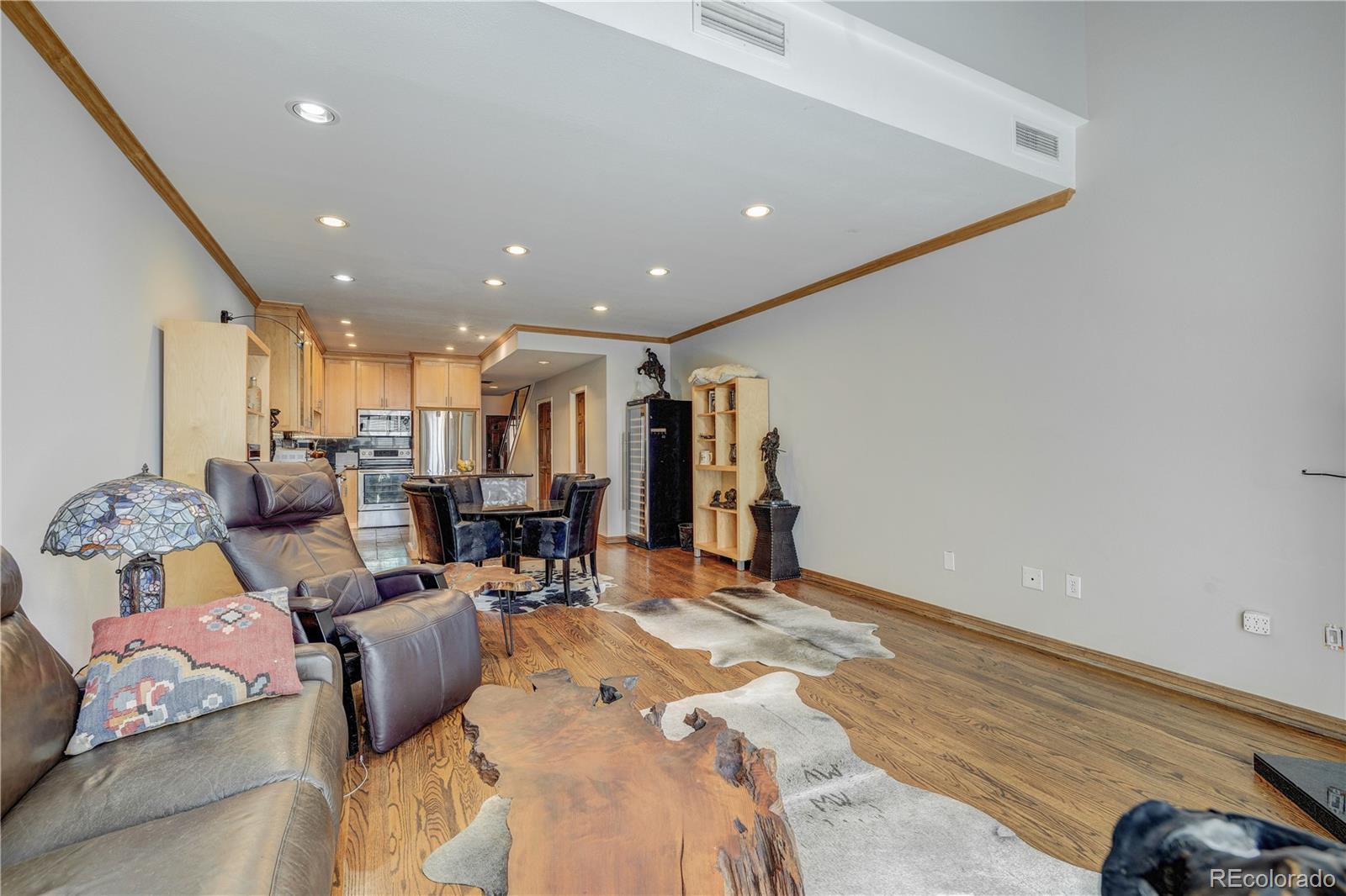 MLS Image #9 for 1512  larimer street 24,denver, Colorado
