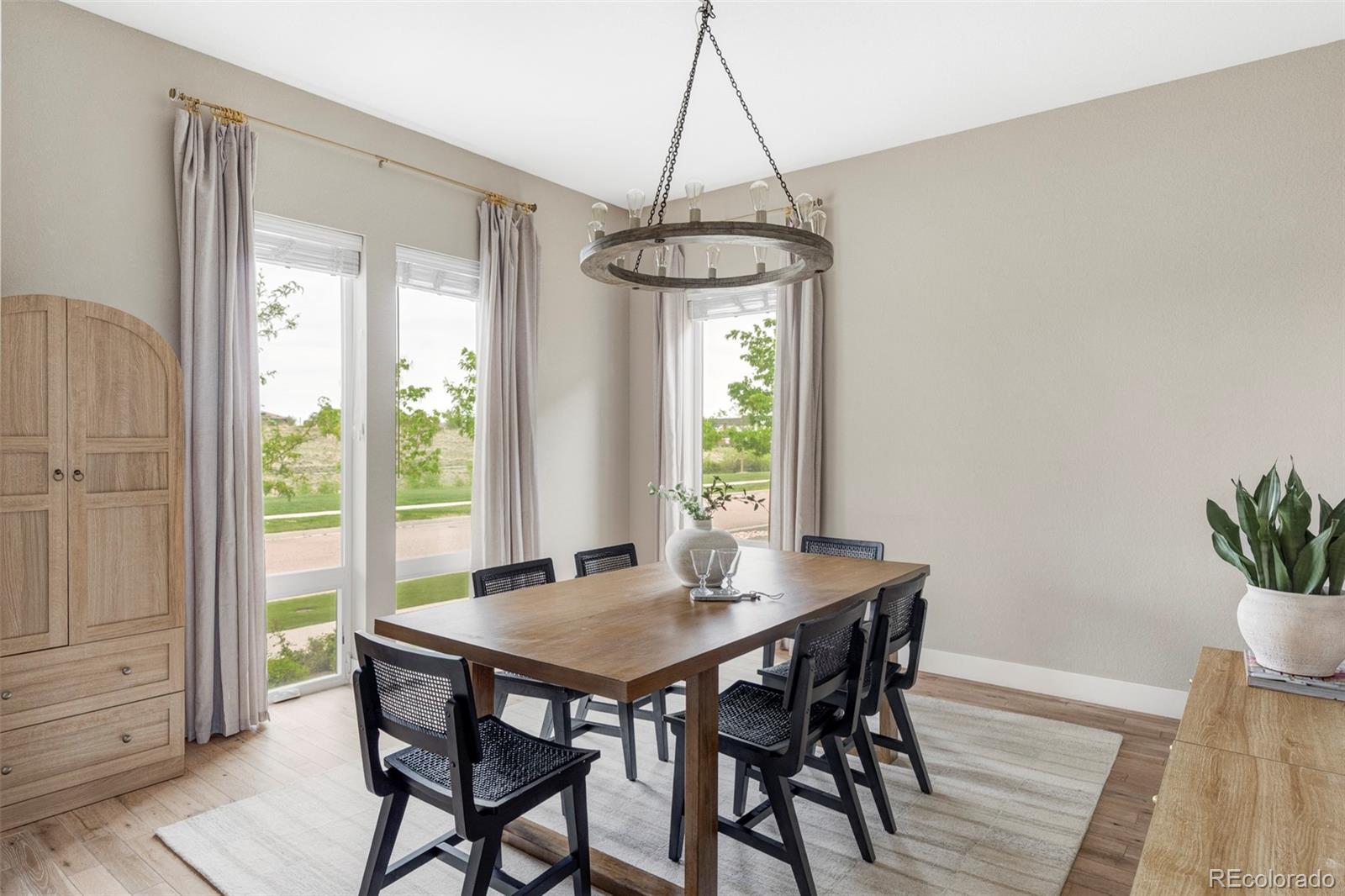 MLS Image #11 for 8792 e 53rd avenue,denver, Colorado