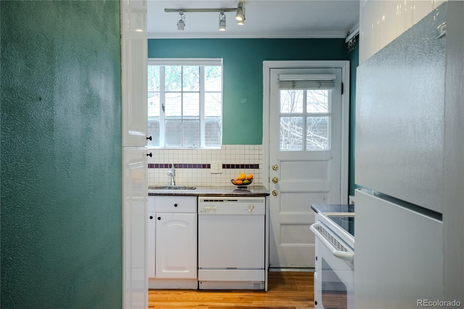 MLS Image #12 for 485 s logan street,denver, Colorado