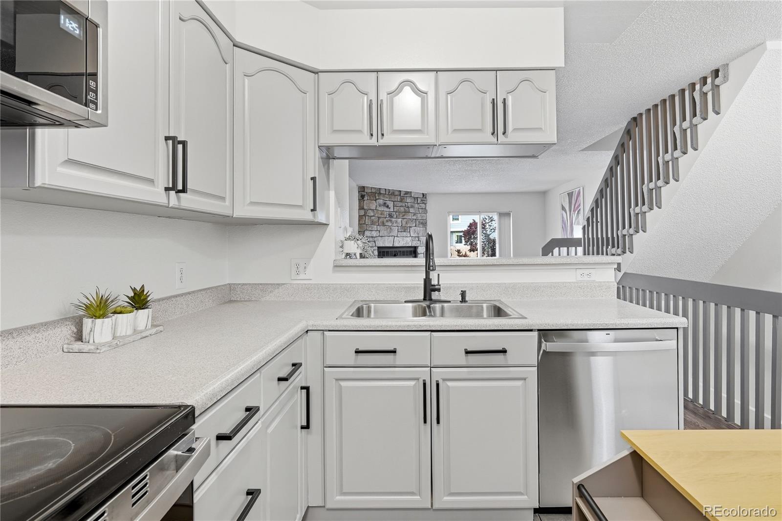 MLS Image #11 for 10701 w dartmouth avenue,lakewood, Colorado