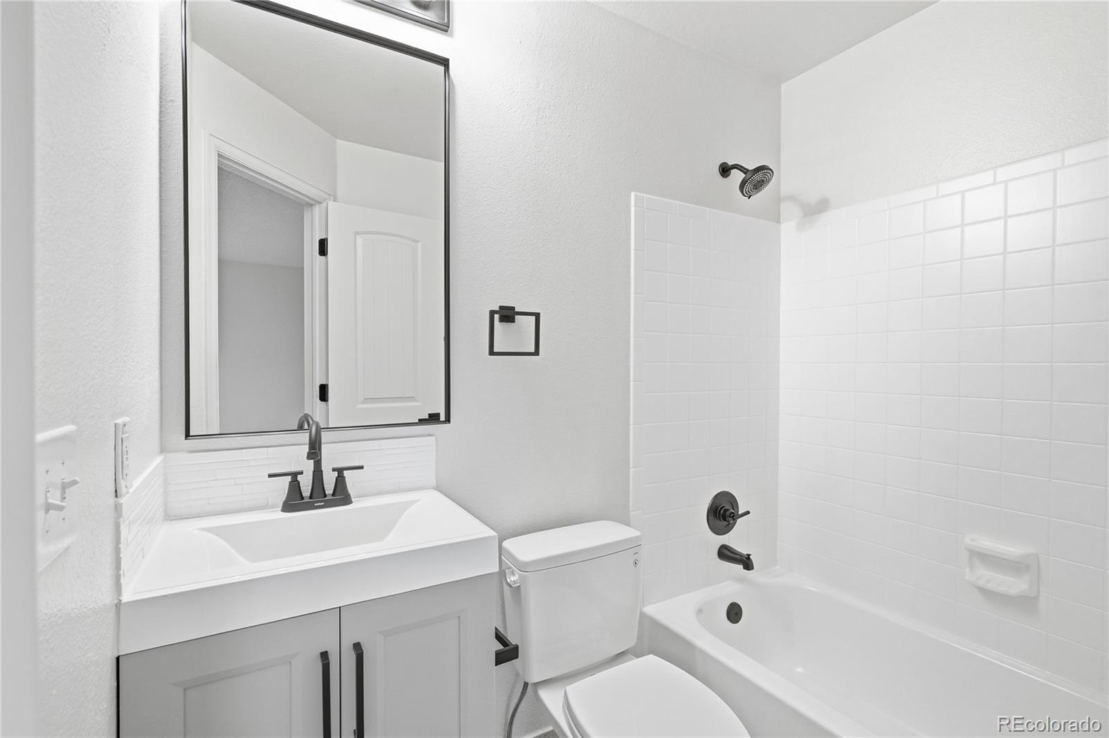 MLS Image #14 for 10701 w dartmouth avenue,lakewood, Colorado