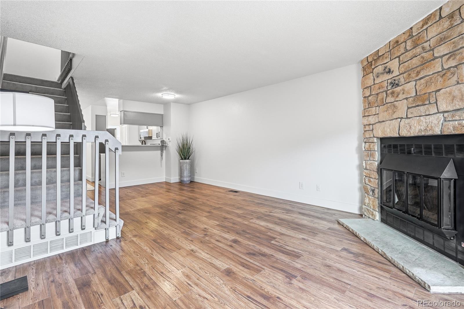 MLS Image #7 for 10701 w dartmouth avenue,lakewood, Colorado