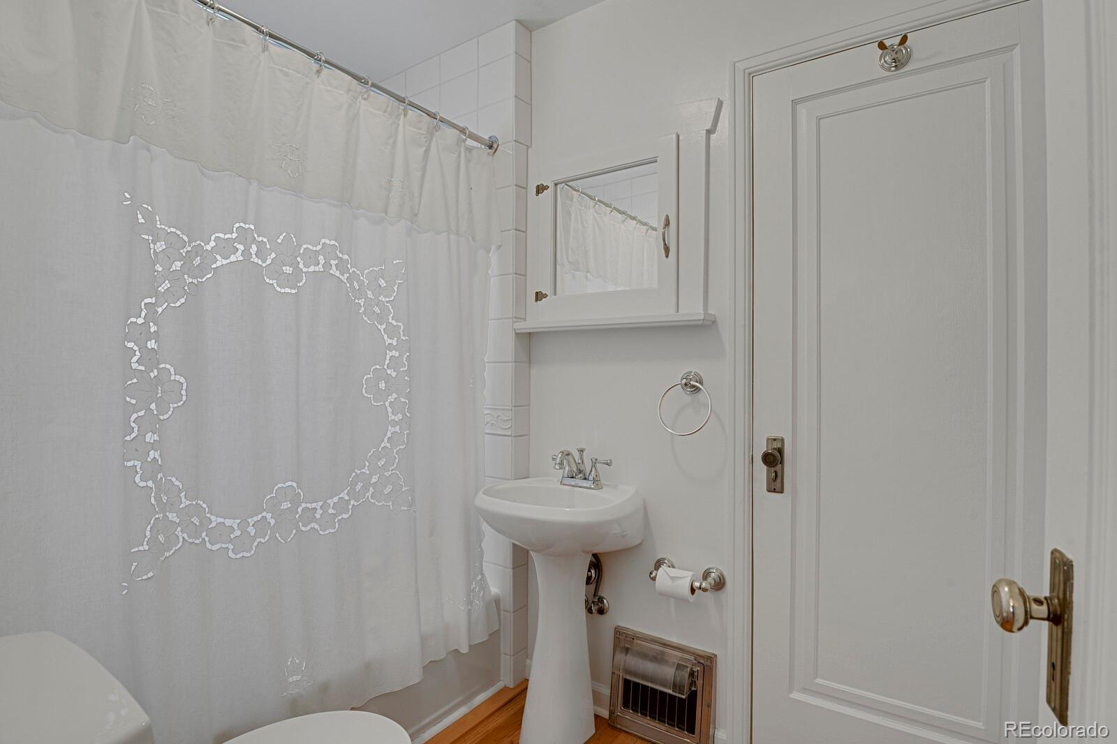 MLS Image #17 for 3705 w 25th avenue,denver, Colorado