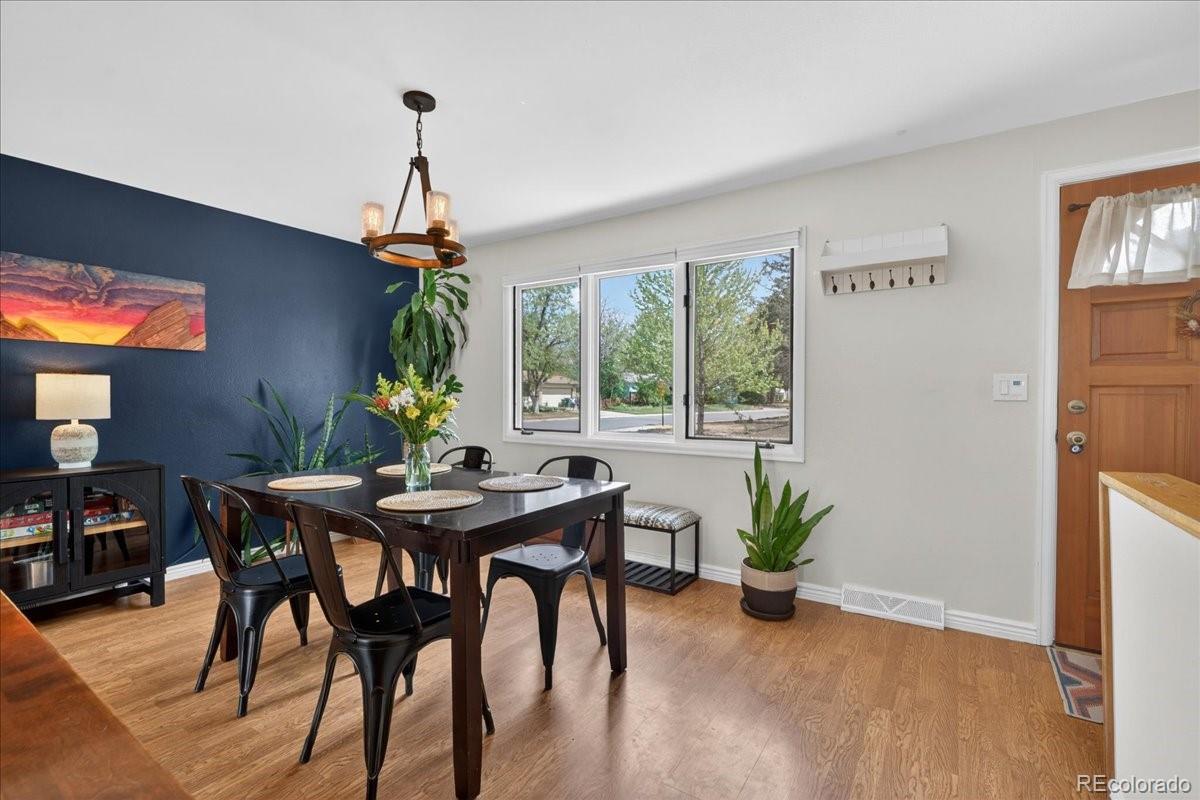 MLS Image #11 for 9751 e cornell avenue,denver, Colorado