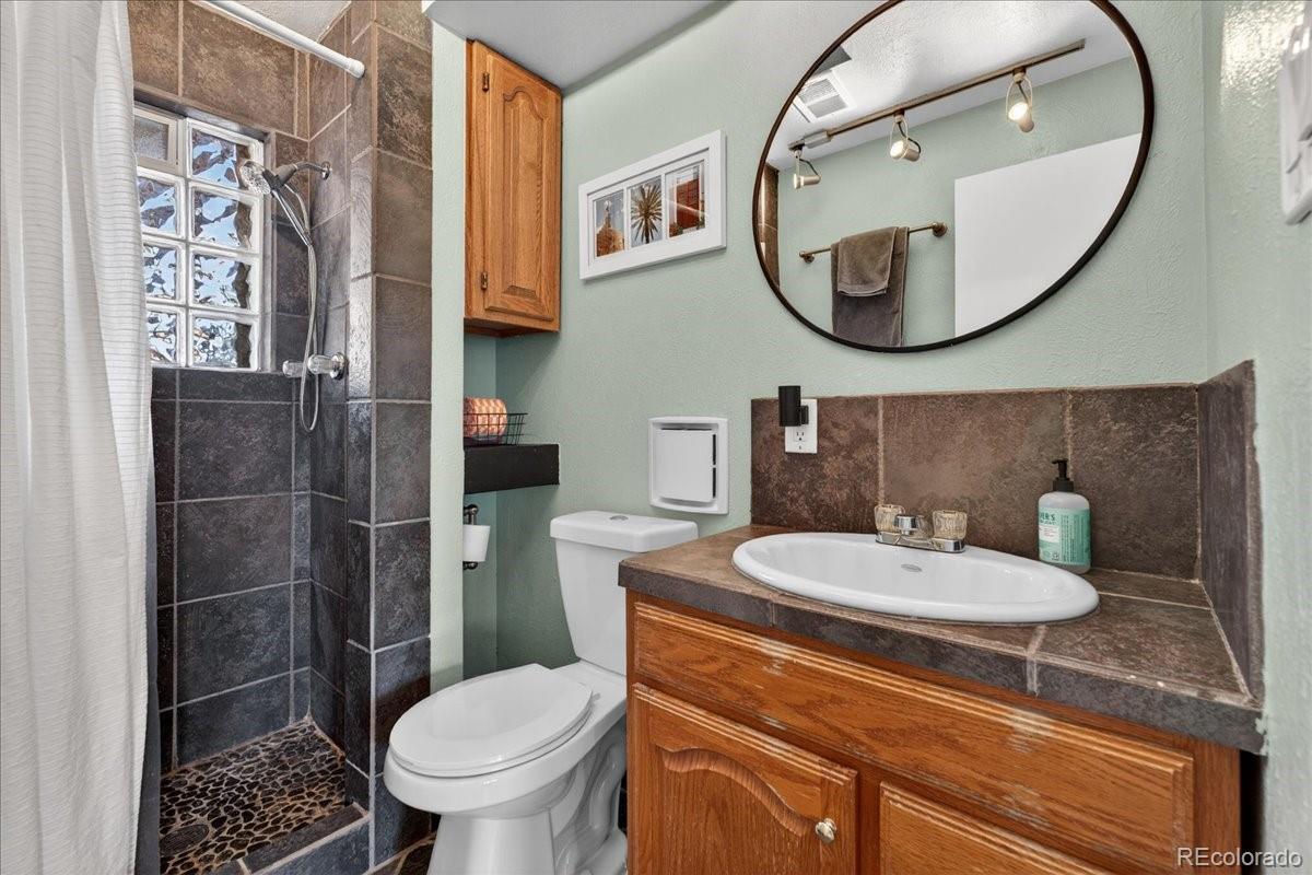 MLS Image #29 for 9751 e cornell avenue,denver, Colorado