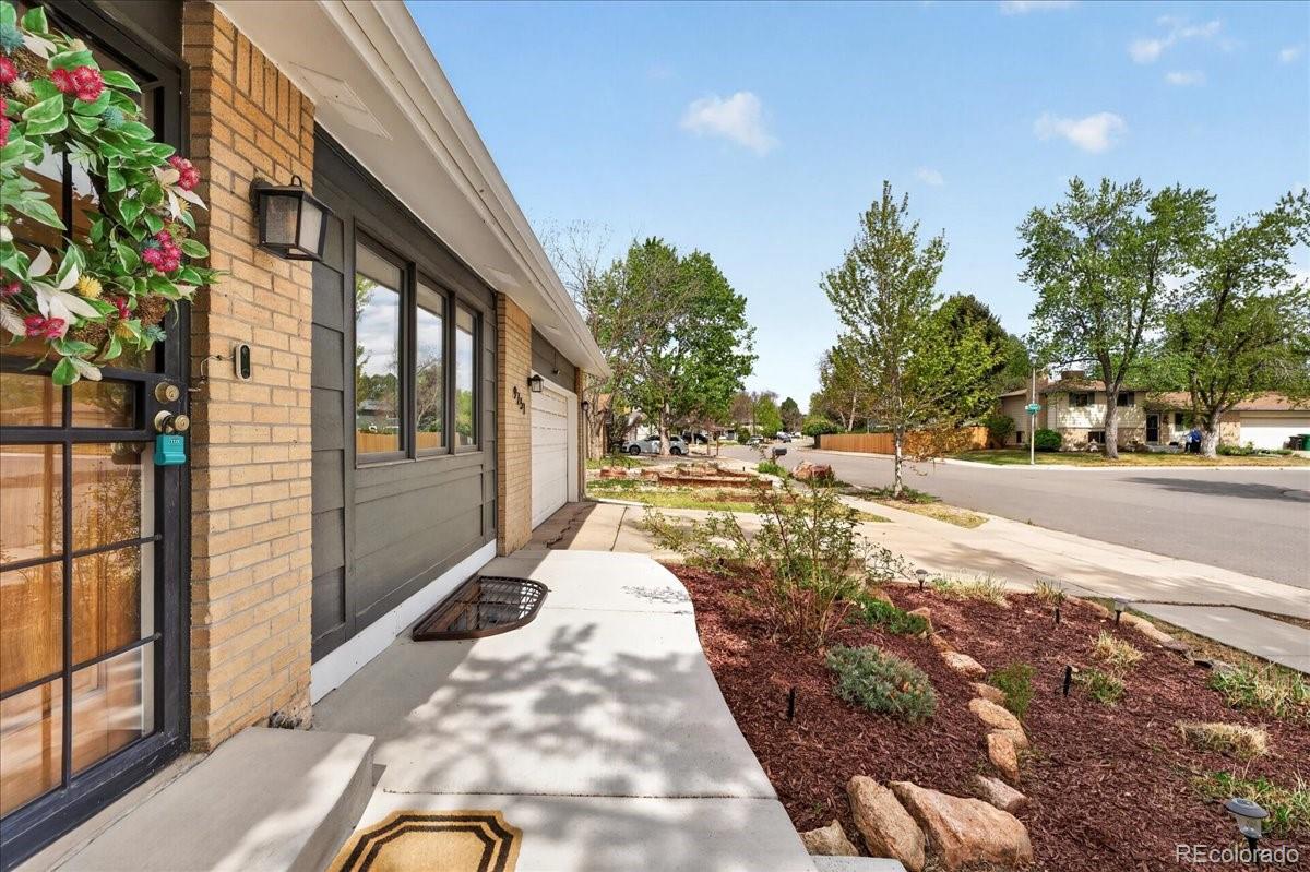 MLS Image #5 for 9751 e cornell avenue,denver, Colorado