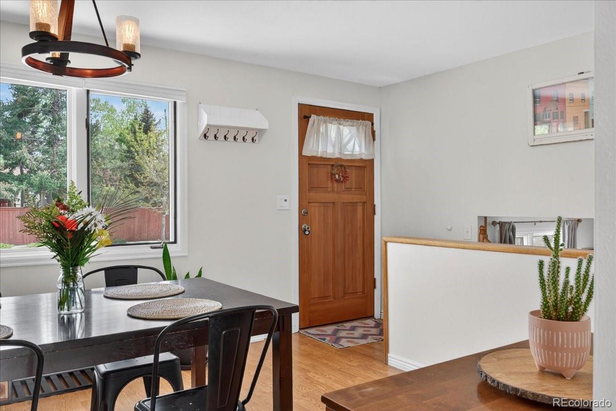 MLS Image #7 for 9751 e cornell avenue,denver, Colorado