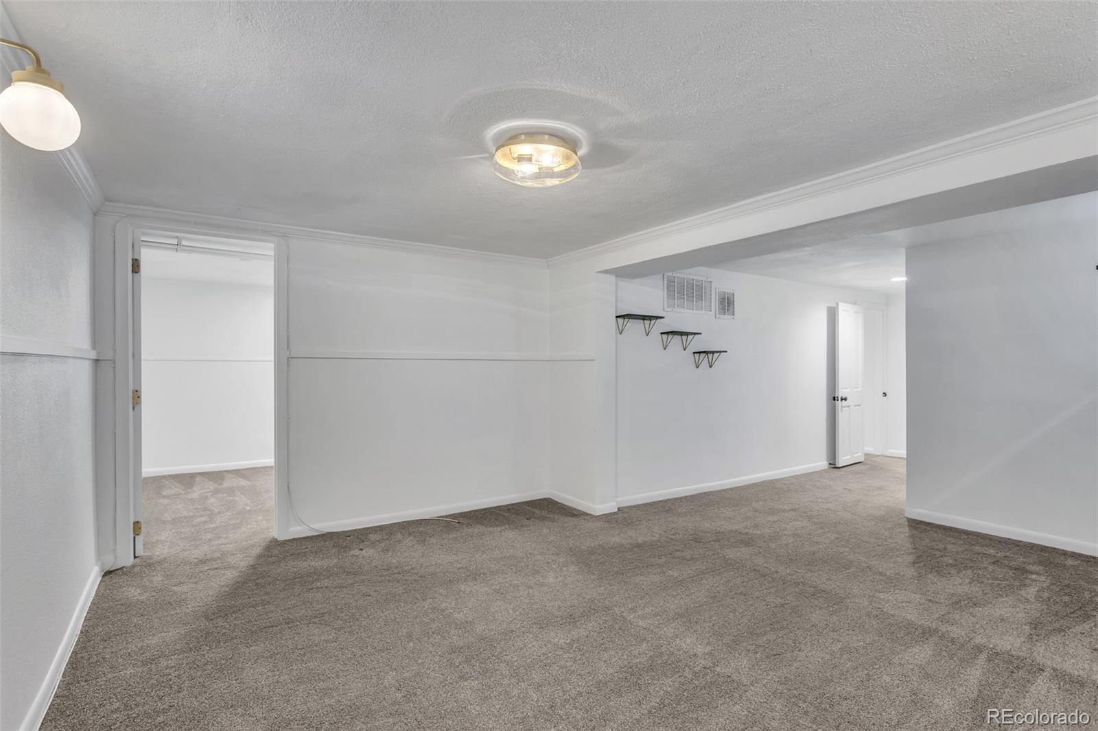 MLS Image #17 for 3438 n saint paul street,denver, Colorado