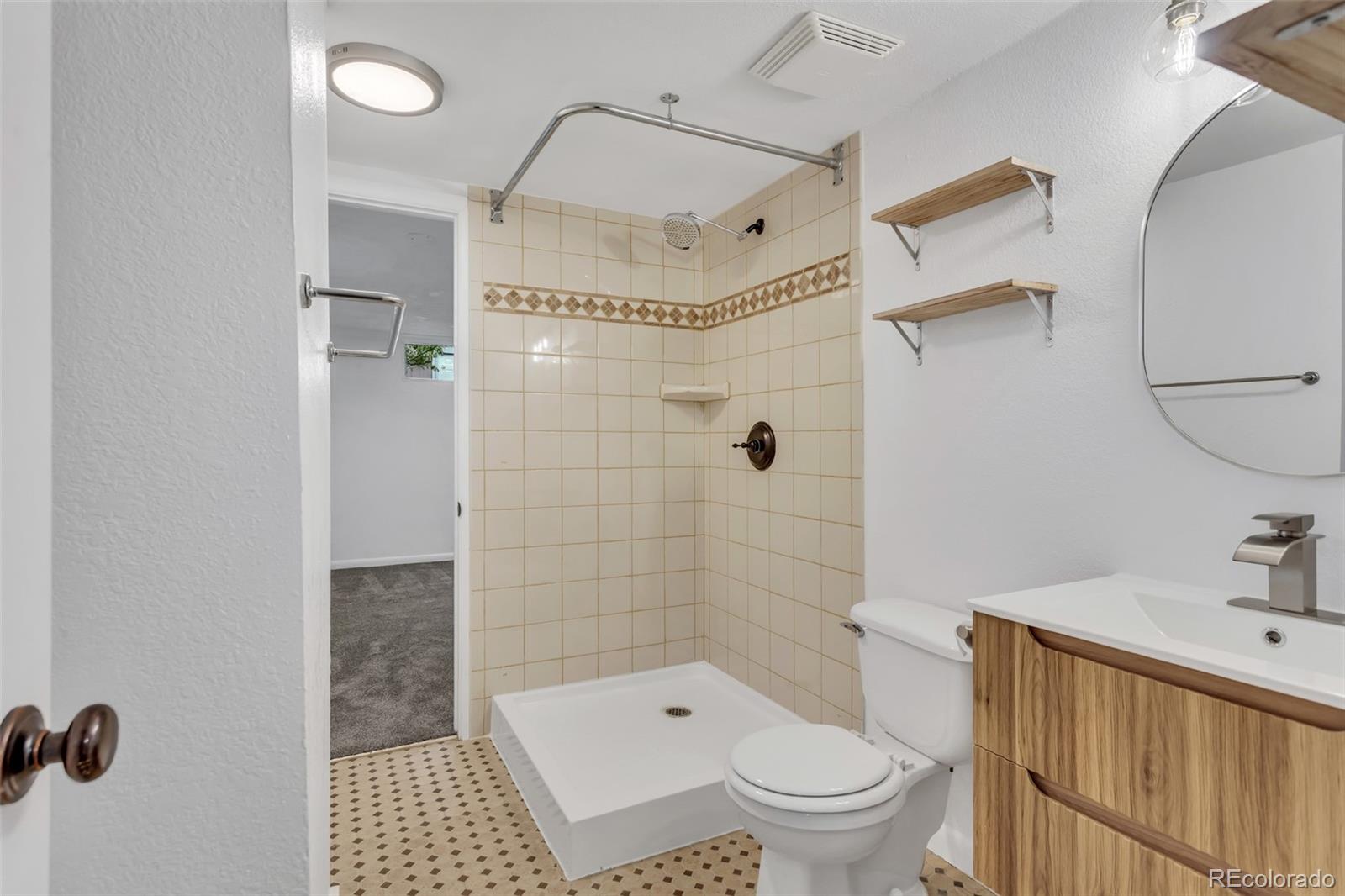 MLS Image #19 for 3438 n saint paul street,denver, Colorado