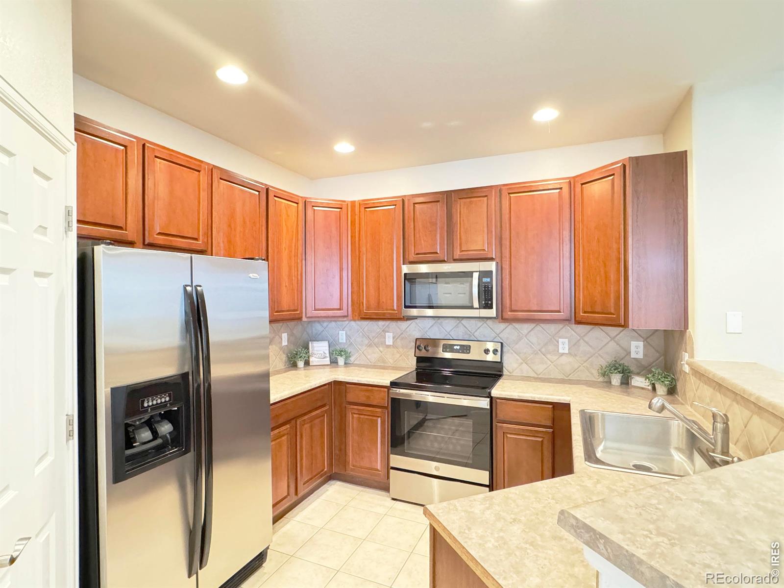 MLS Image #11 for 11313  navajo circle b,denver, Colorado