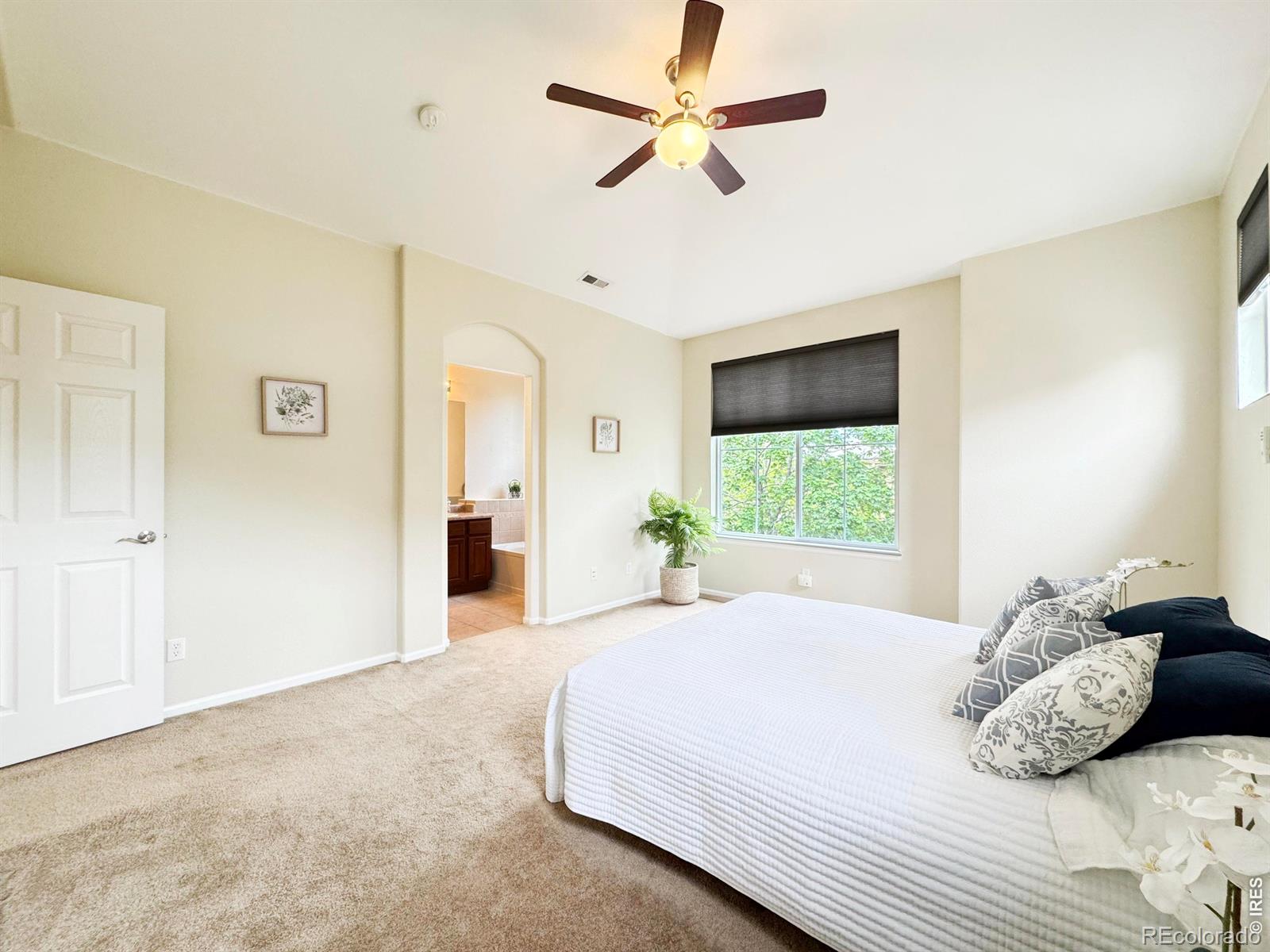 MLS Image #13 for 11313  navajo circle b,denver, Colorado