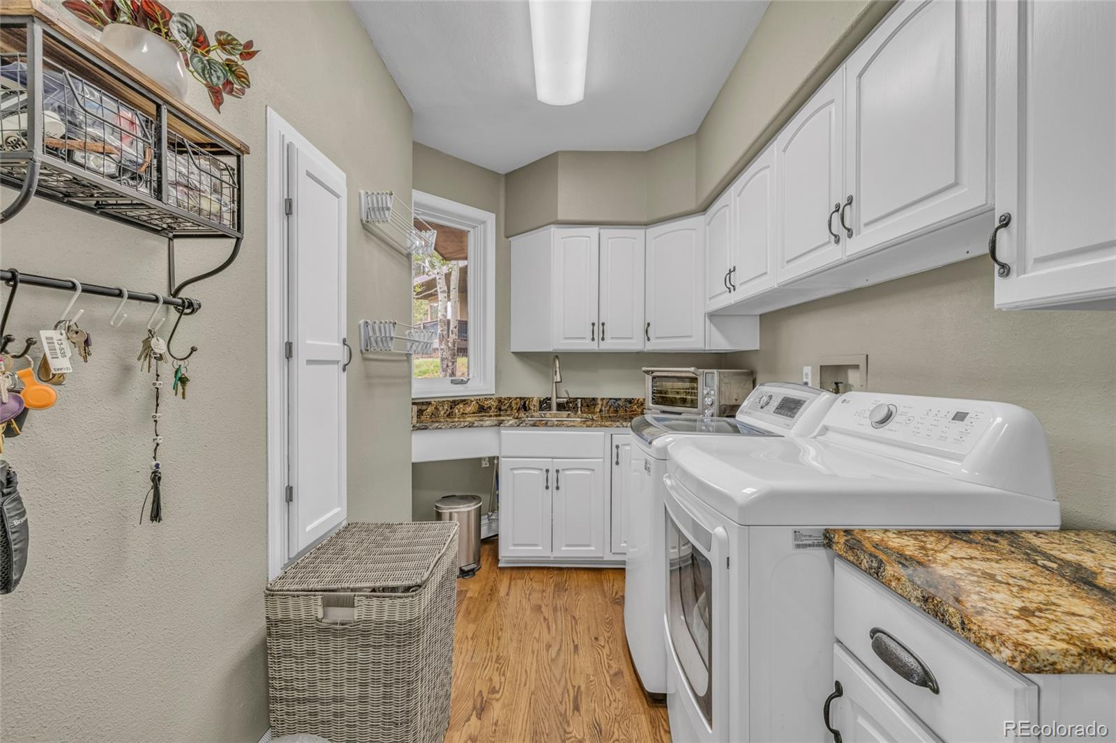 MLS Image #23 for 1306  preserve circle,golden, Colorado