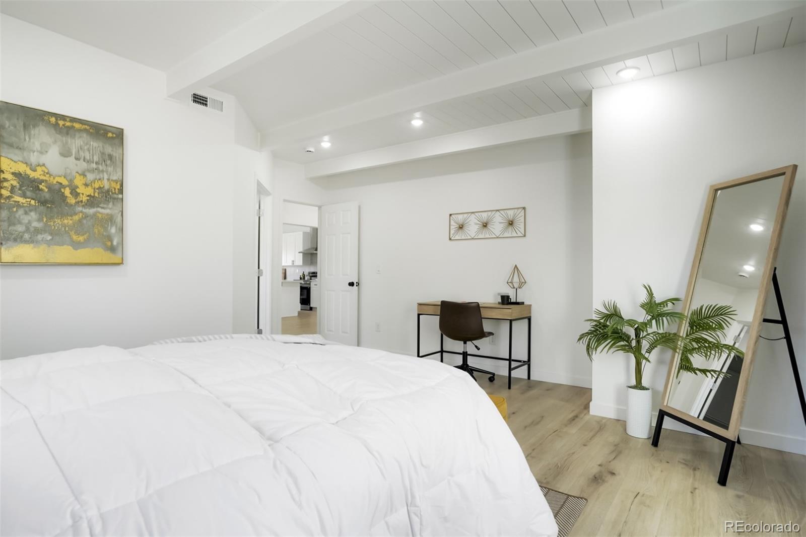 MLS Image #9 for 1235 s irving street,denver, Colorado