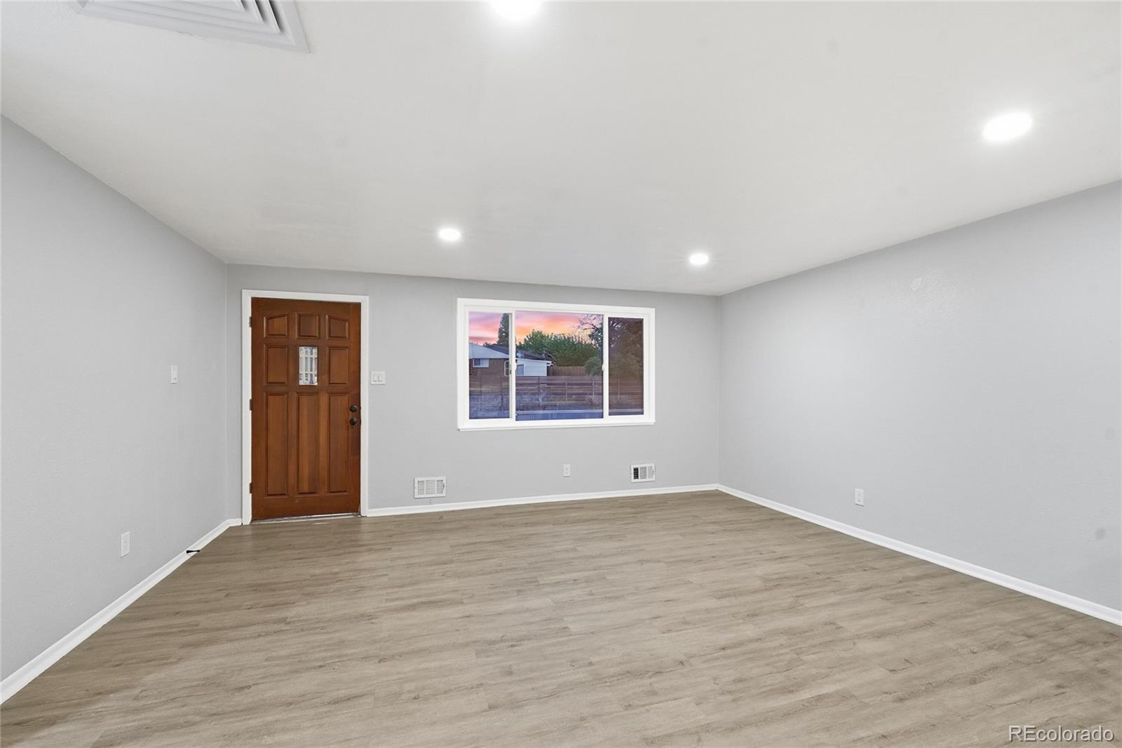 MLS Image #14 for 2605 w gunnison drive,denver, Colorado