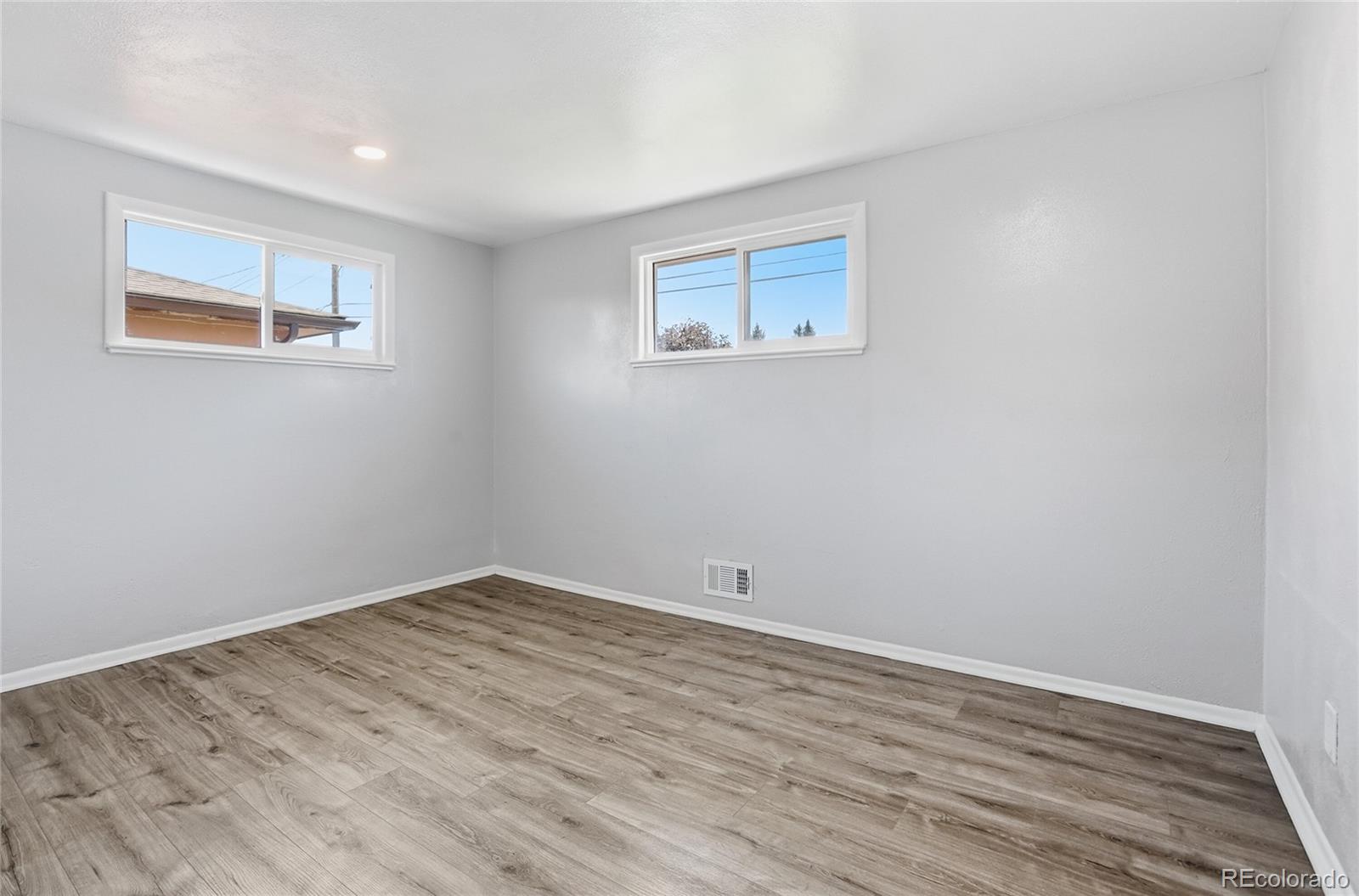 MLS Image #29 for 2605 w gunnison drive,denver, Colorado