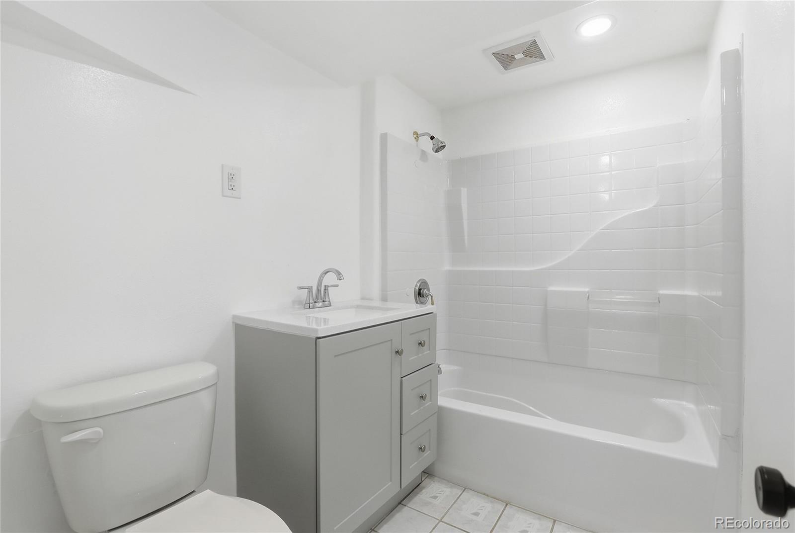 MLS Image #41 for 2605 w gunnison drive,denver, Colorado